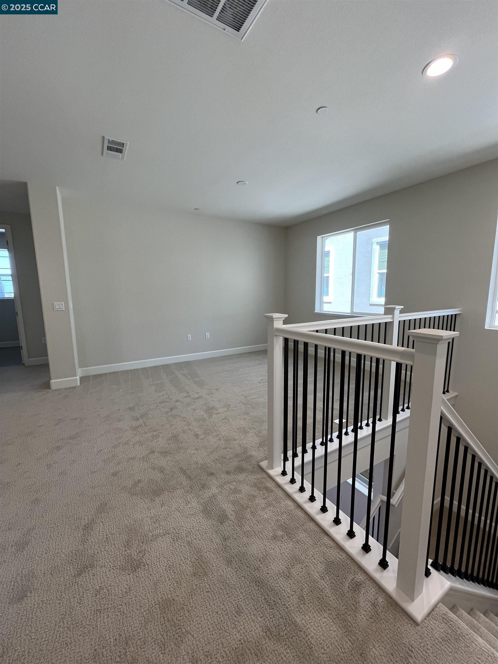 Detail Gallery Image 17 of 24 For 1614 Ashwood Drive, Pittsburg,  CA 94565 - 5 Beds | 3 Baths