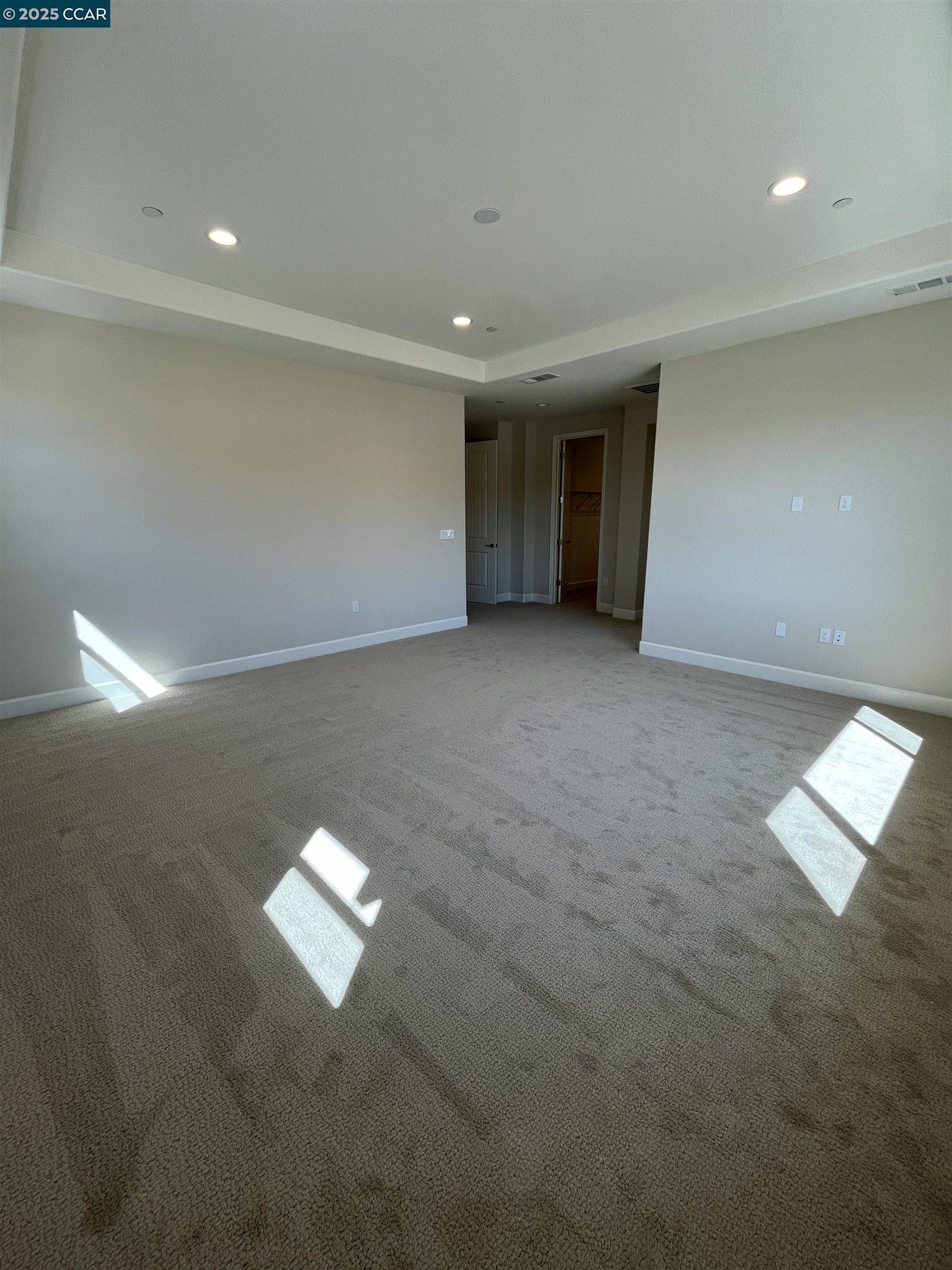 Detail Gallery Image 7 of 24 For 1614 Ashwood Drive, Pittsburg,  CA 94565 - 5 Beds | 3 Baths