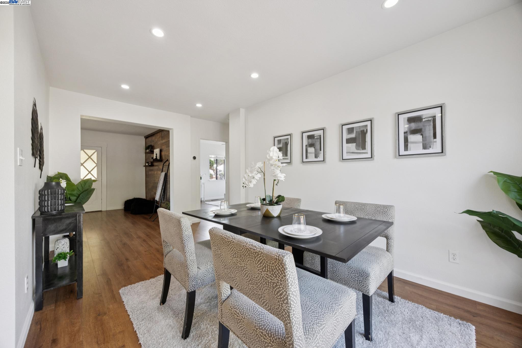 Detail Gallery Image 12 of 52 For 133 Mecartney Rd, Alameda,  CA 94502 - 3 Beds | 2 Baths
