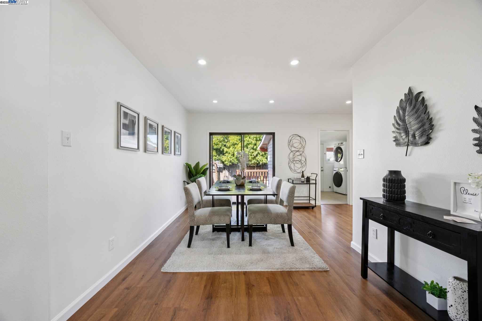 Detail Gallery Image 10 of 52 For 133 Mecartney Rd, Alameda,  CA 94502 - 3 Beds | 2 Baths