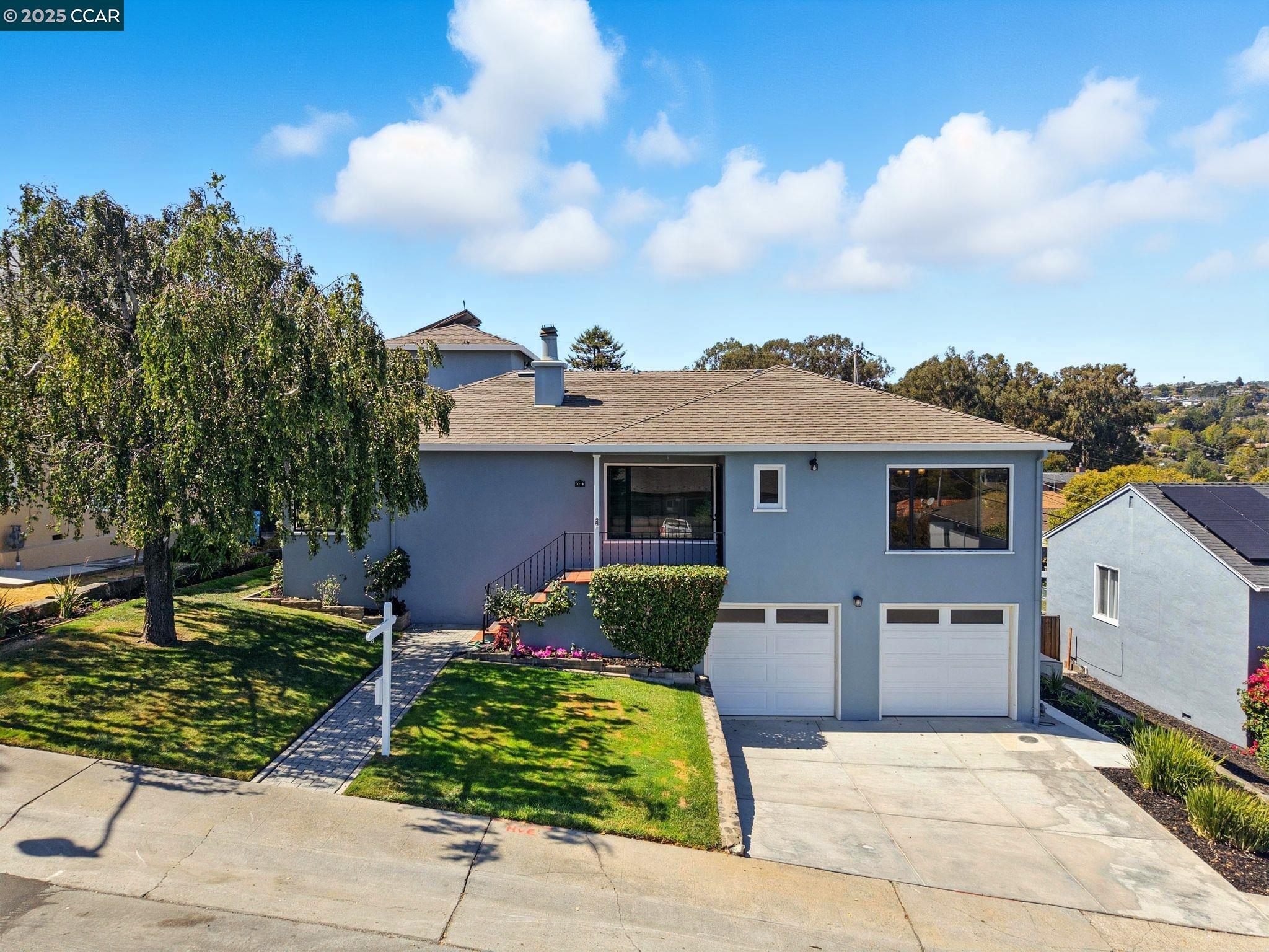 Detail Gallery Image 2 of 60 For 3716 Kenwood Ave, San Mateo,  CA 94403 - 4 Beds | 2/1 Baths