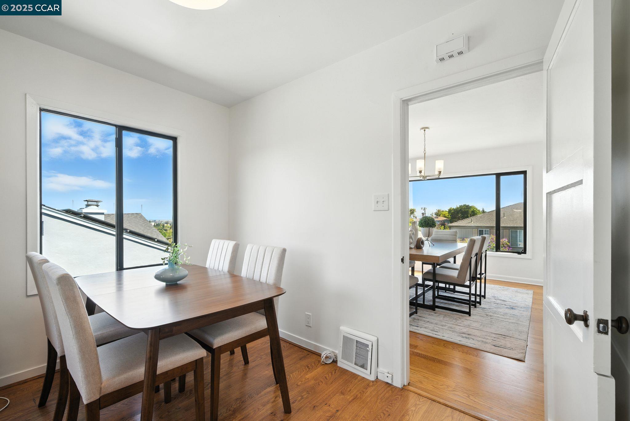 Detail Gallery Image 17 of 60 For 3716 Kenwood Ave, San Mateo,  CA 94403 - 4 Beds | 2/1 Baths