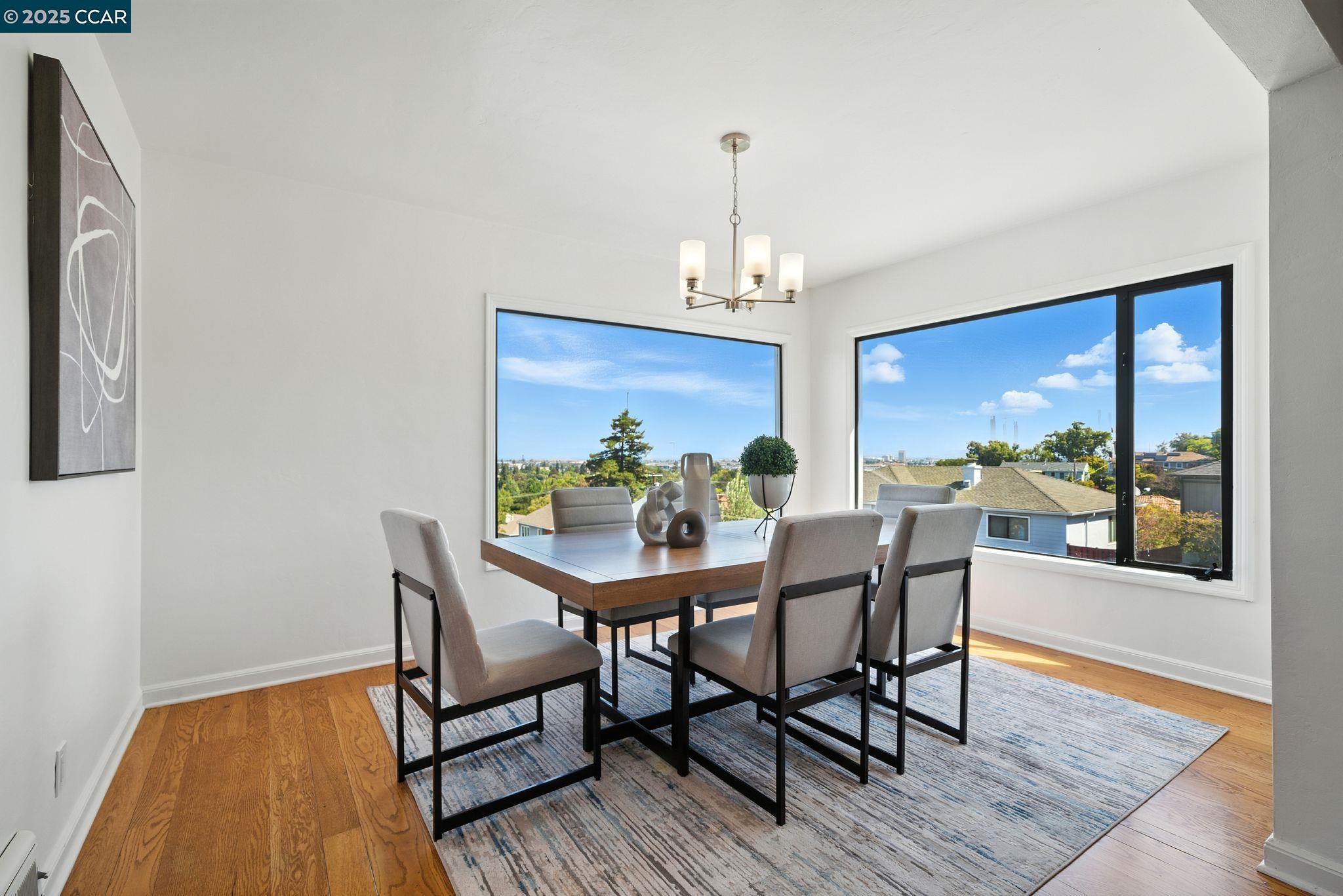 Detail Gallery Image 8 of 60 For 3716 Kenwood Ave, San Mateo,  CA 94403 - 4 Beds | 2/1 Baths