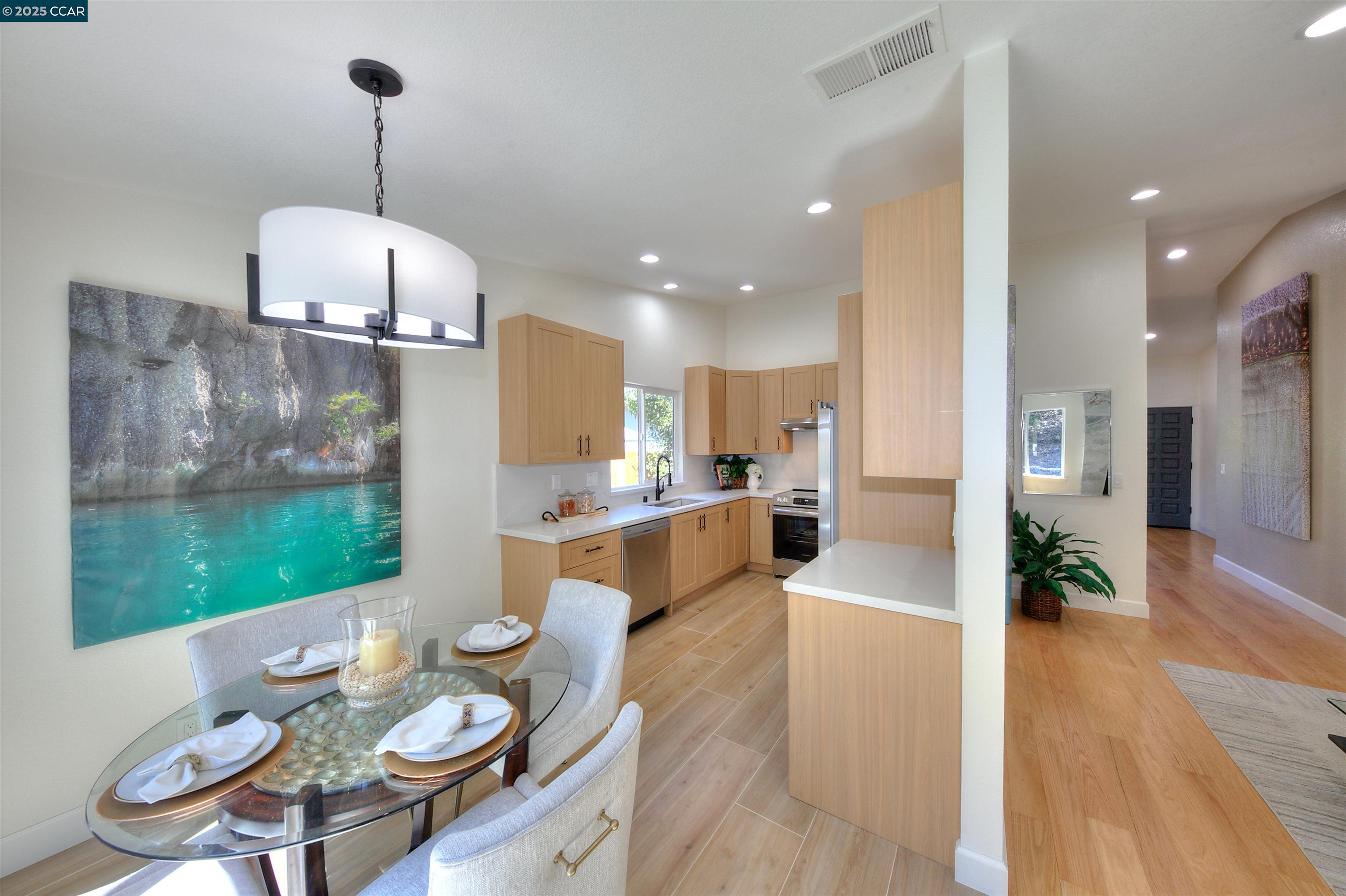 Detail Gallery Image 20 of 59 For 118 Sparrow Dr, Hercules,  CA 94547 - 3 Beds | 2 Baths