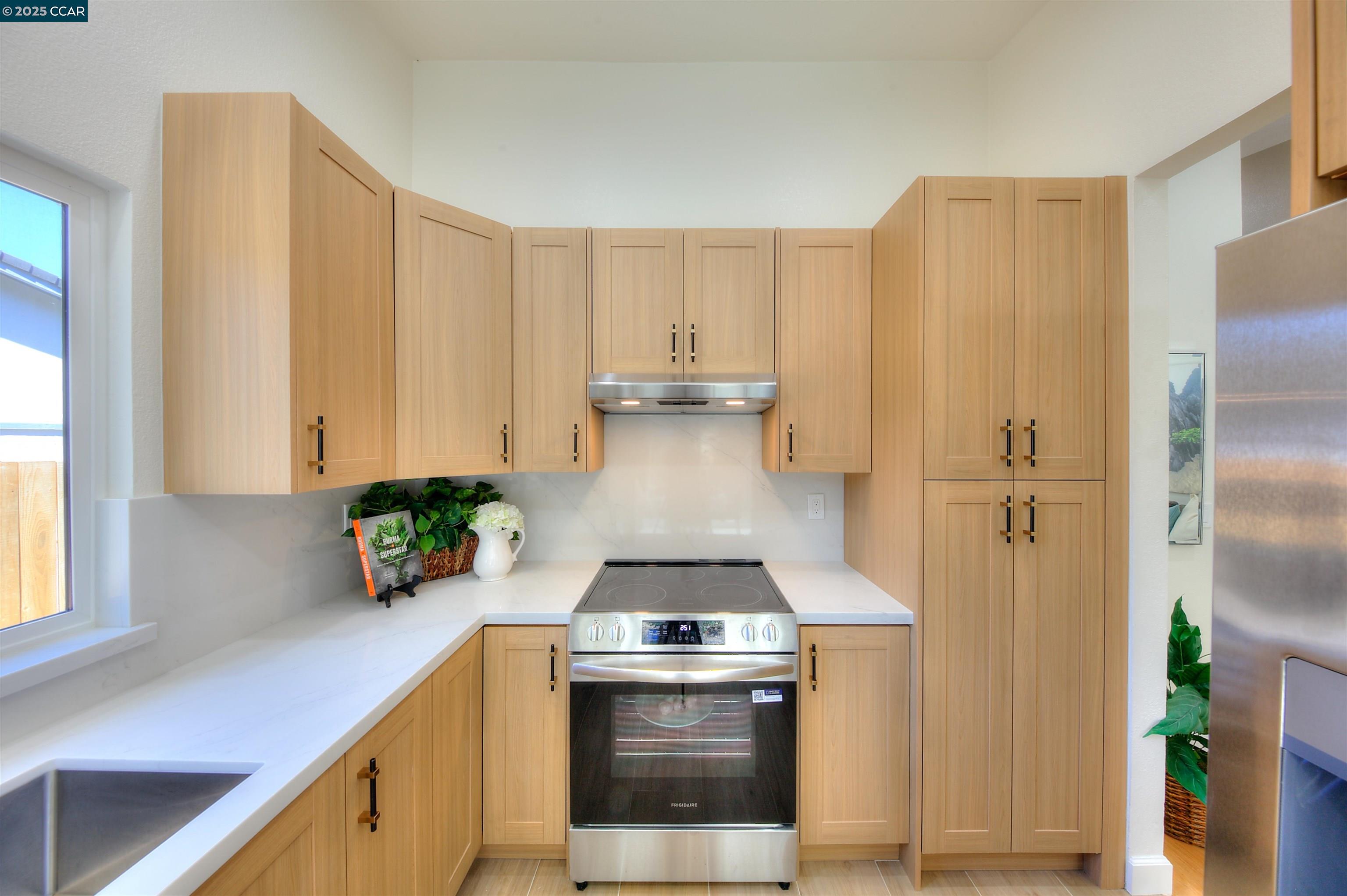 Detail Gallery Image 25 of 59 For 118 Sparrow Dr, Hercules,  CA 94547 - 3 Beds | 2 Baths