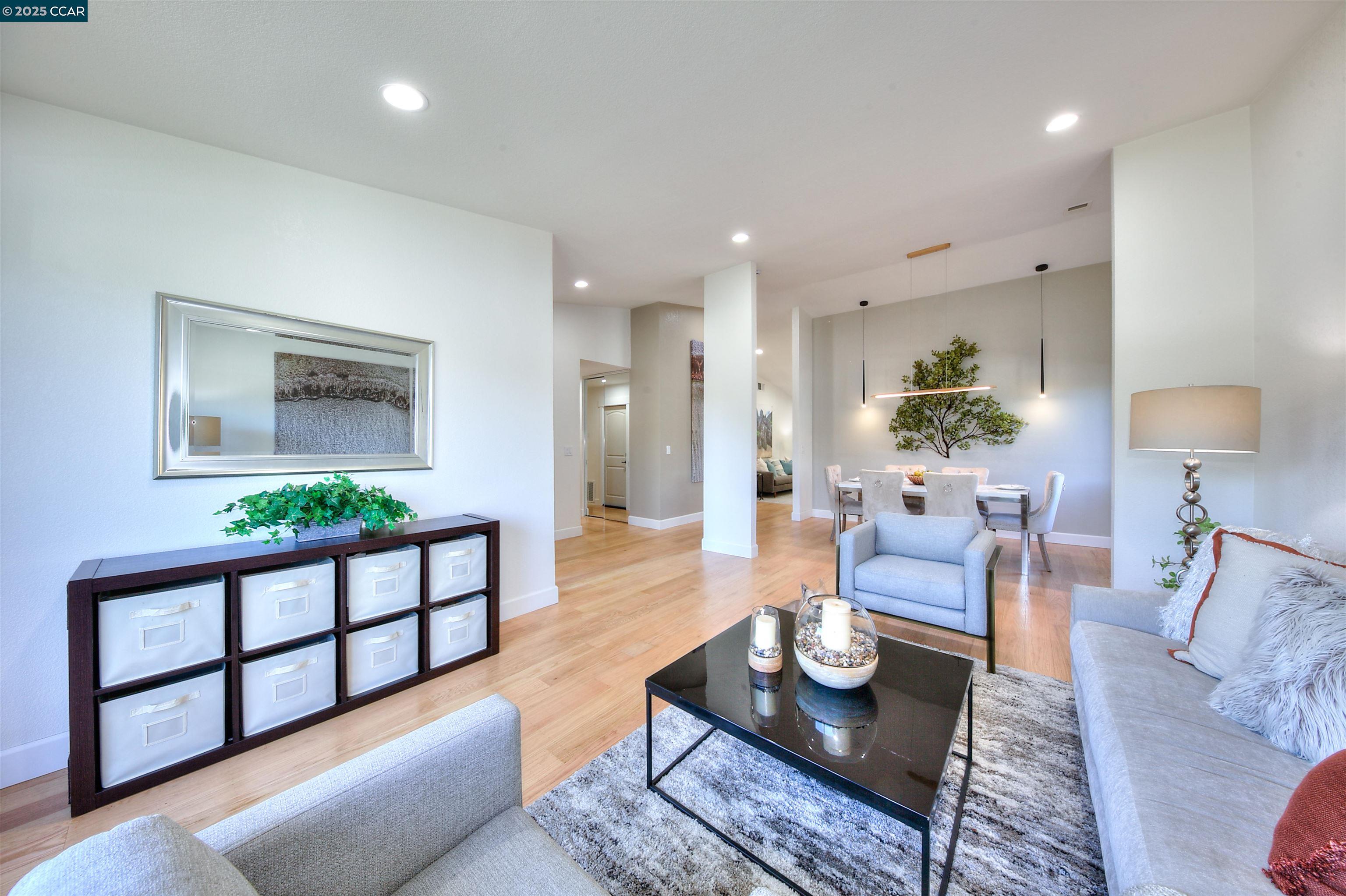 Detail Gallery Image 5 of 59 For 118 Sparrow Dr, Hercules,  CA 94547 - 3 Beds | 2 Baths