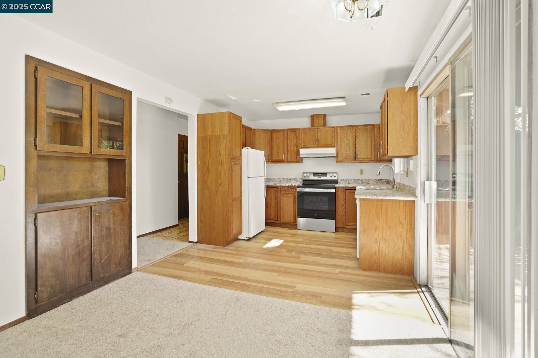 Detail Gallery Image 5 of 15 For 1440 Reganti Pl #11,  Concord,  CA 94518 - 2 Beds | 1 Baths