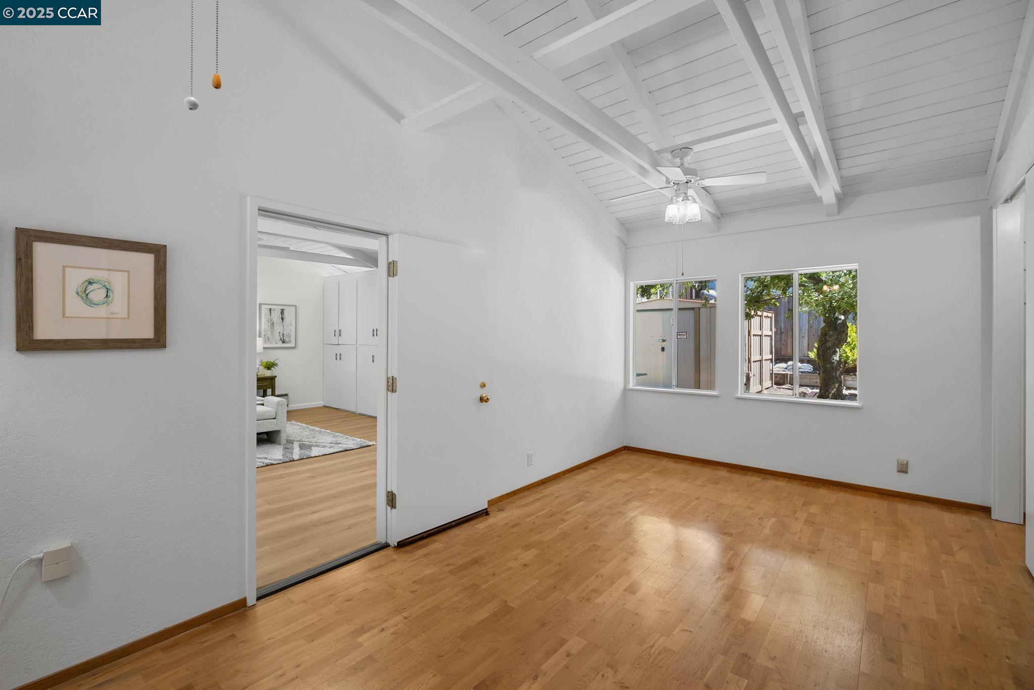 Detail Gallery Image 23 of 39 For 46 Parklane Dr, Orinda,  CA 94563 - 2 Beds | 2 Baths