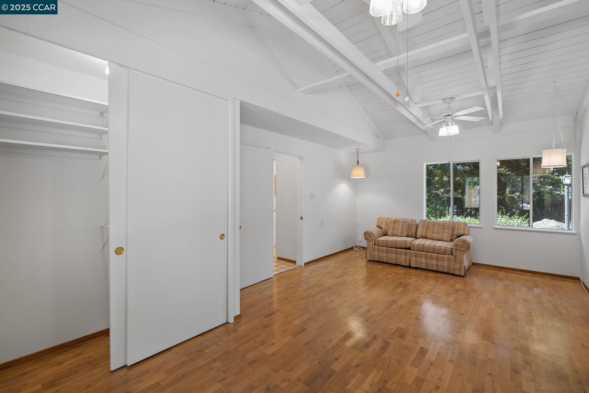 Detail Gallery Image 24 of 39 For 46 Parklane Dr, Orinda,  CA 94563 - 2 Beds | 2 Baths