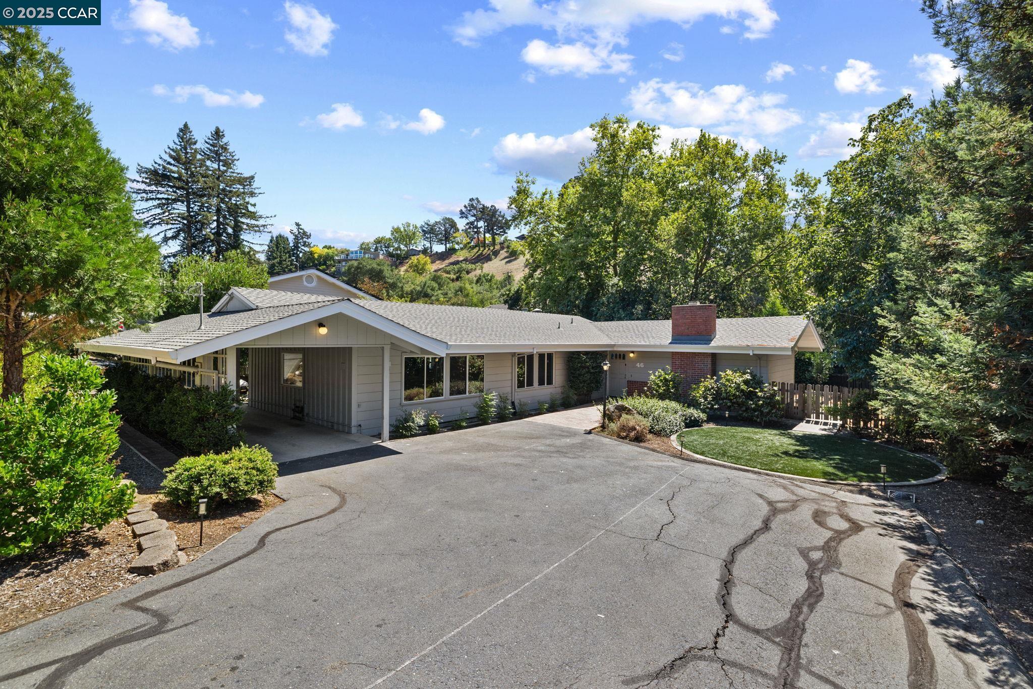 Detail Gallery Image 34 of 39 For 46 Parklane Dr, Orinda,  CA 94563 - 2 Beds | 2 Baths