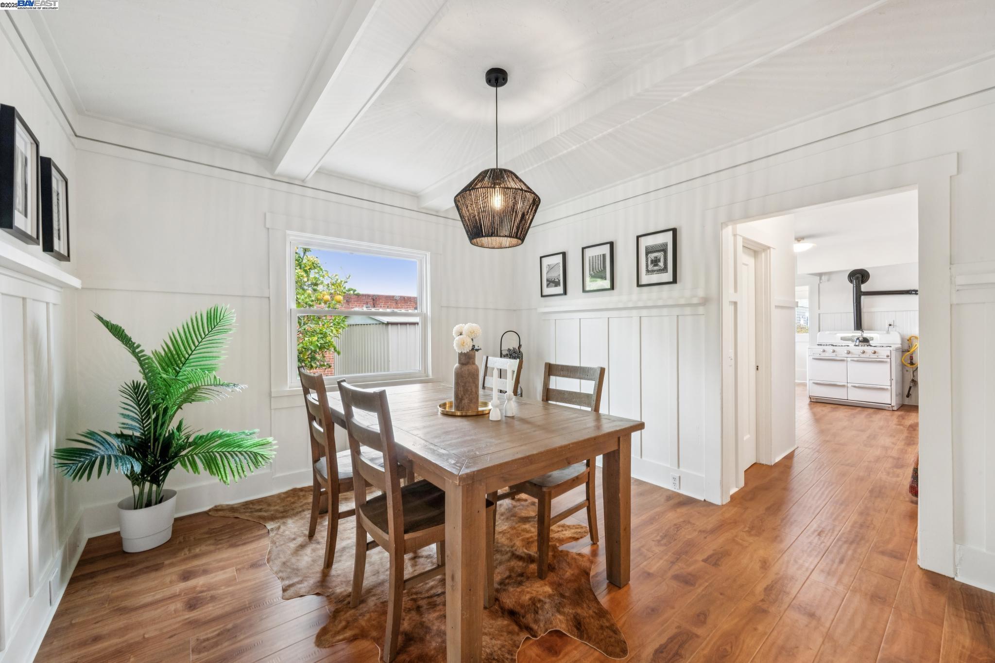 Detail Gallery Image 14 of 39 For 7029 Stockton Avenue, El Cerrito,  CA 94530 - 3 Beds | 1/1 Baths