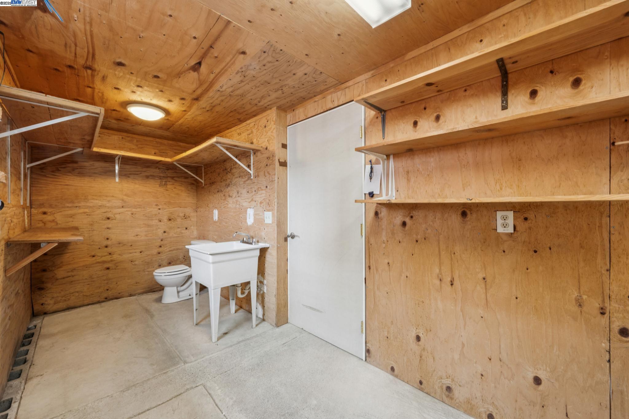 Detail Gallery Image 31 of 39 For 7029 Stockton Avenue, El Cerrito,  CA 94530 - 3 Beds | 1/1 Baths