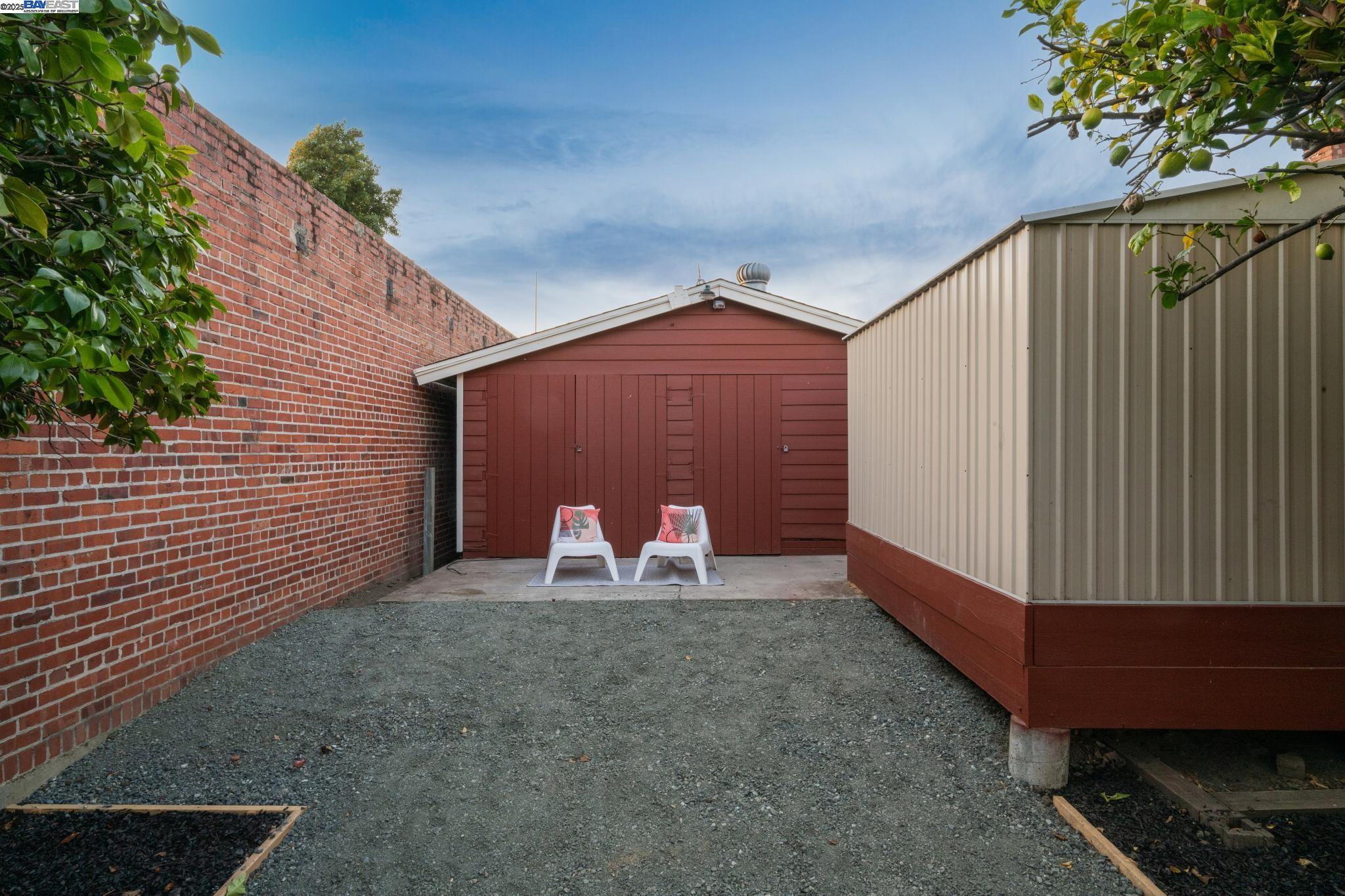 Detail Gallery Image 37 of 39 For 7029 Stockton Avenue, El Cerrito,  CA 94530 - 3 Beds | 1/1 Baths