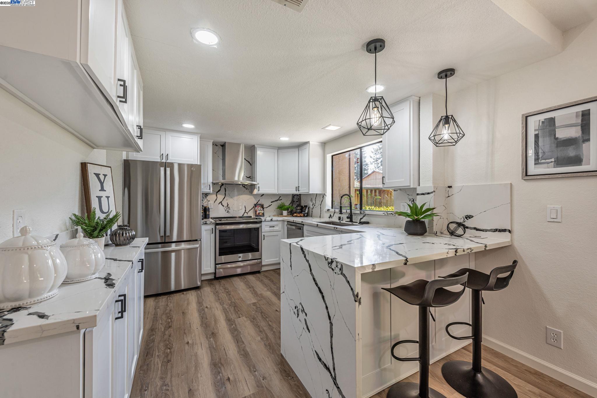 Detail Gallery Image 11 of 57 For 3810 Burton Cmn, Fremont,  CA 94536 - 3 Beds | 2/1 Baths