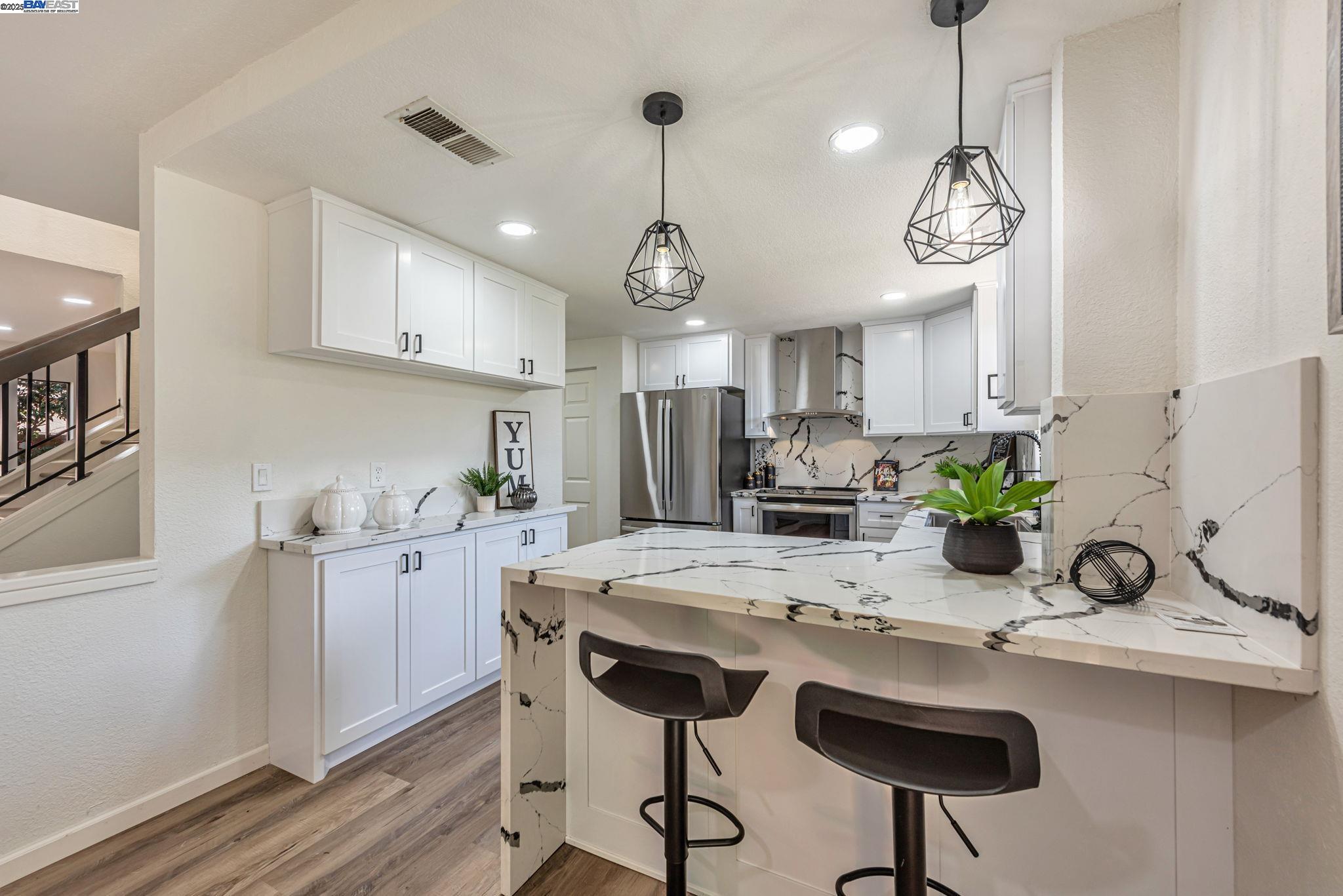 Detail Gallery Image 13 of 57 For 3810 Burton Cmn, Fremont,  CA 94536 - 3 Beds | 2/1 Baths