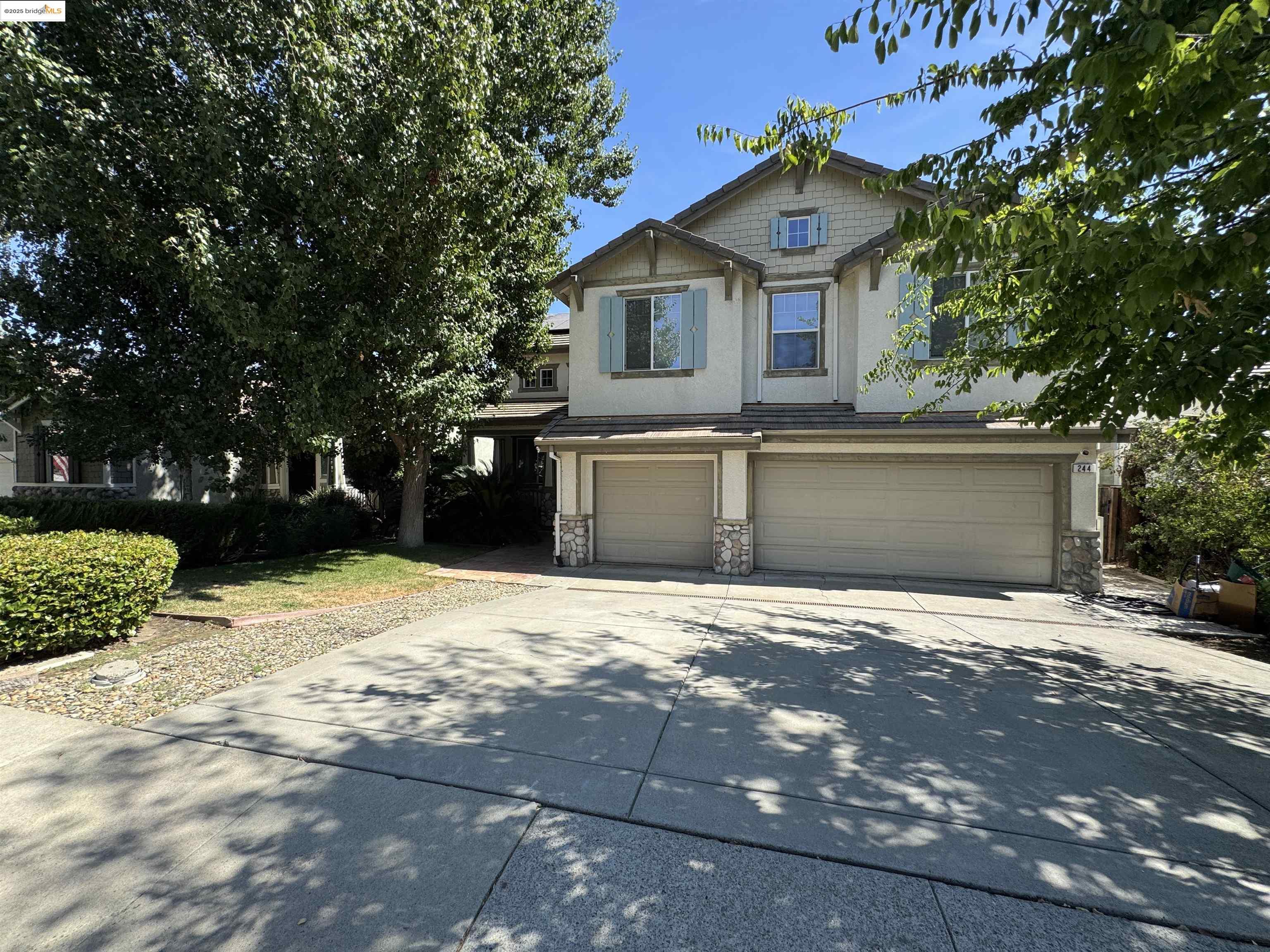 Detail Gallery Image 1 of 20 For 244 Putter Dr, Brentwood,  CA 94513 - 6 Beds | 4 Baths