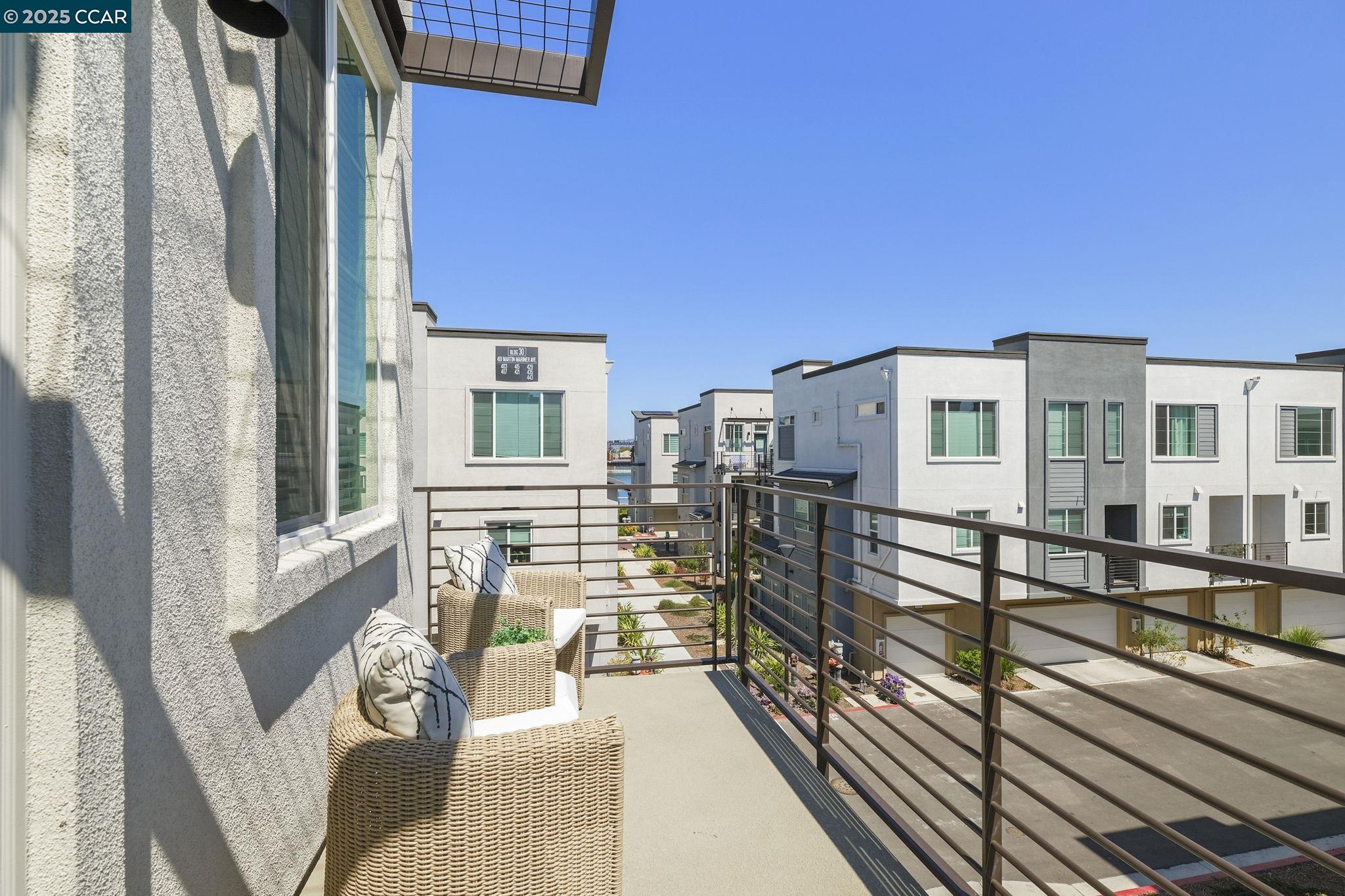 Detail Gallery Image 18 of 32 For 2853 Cathwood Lane, Alameda,  CA 94501 - 2 Beds | 1/1 Baths