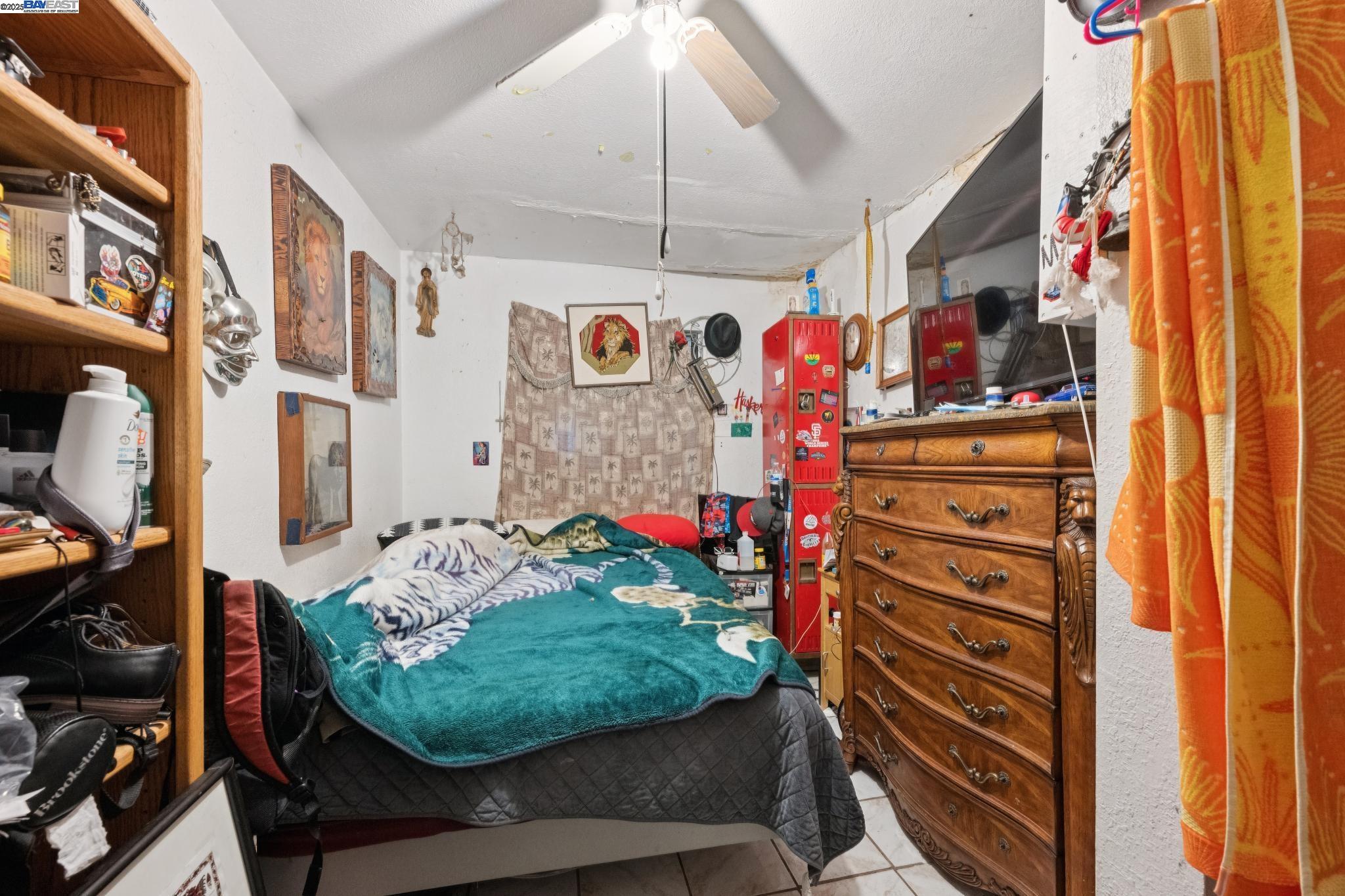Detail Gallery Image 17 of 47 For 1018 Gilman Ave, San Francisco,  CA 94124 - 4 Beds | 3 Baths