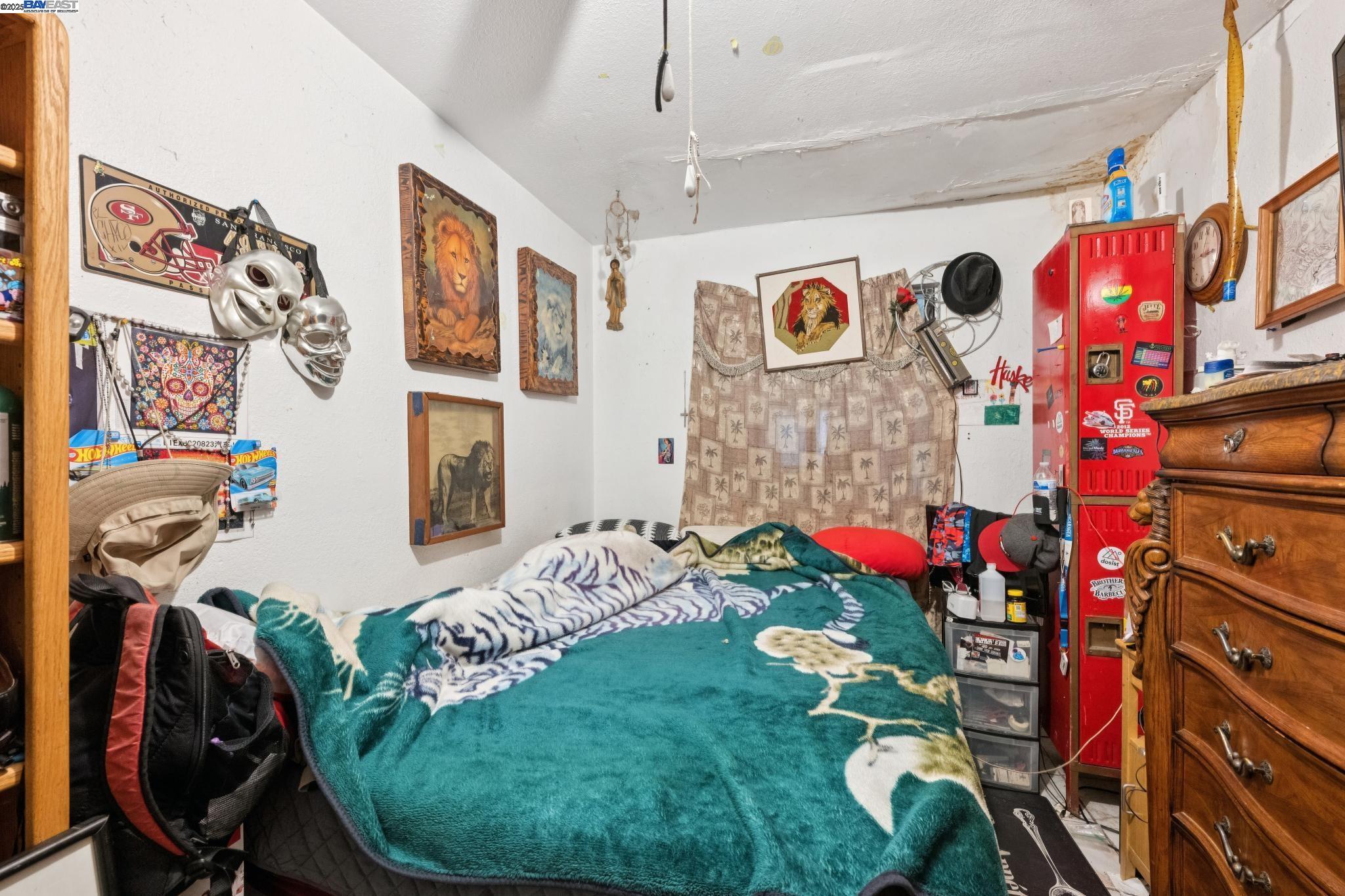 Detail Gallery Image 18 of 47 For 1018 Gilman Ave, San Francisco,  CA 94124 - 4 Beds | 3 Baths