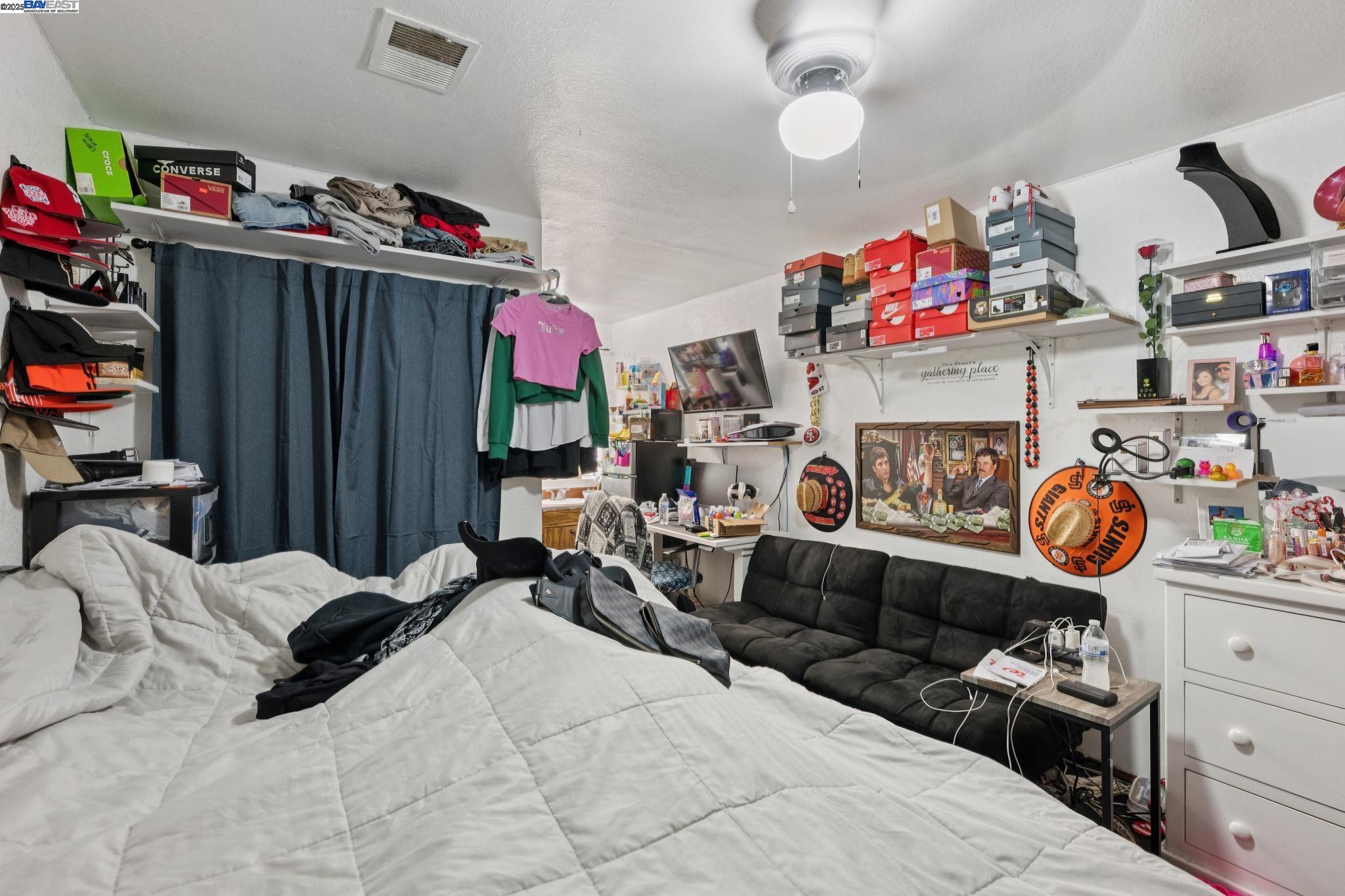 Detail Gallery Image 21 of 47 For 1018 Gilman Ave, San Francisco,  CA 94124 - 4 Beds | 3 Baths