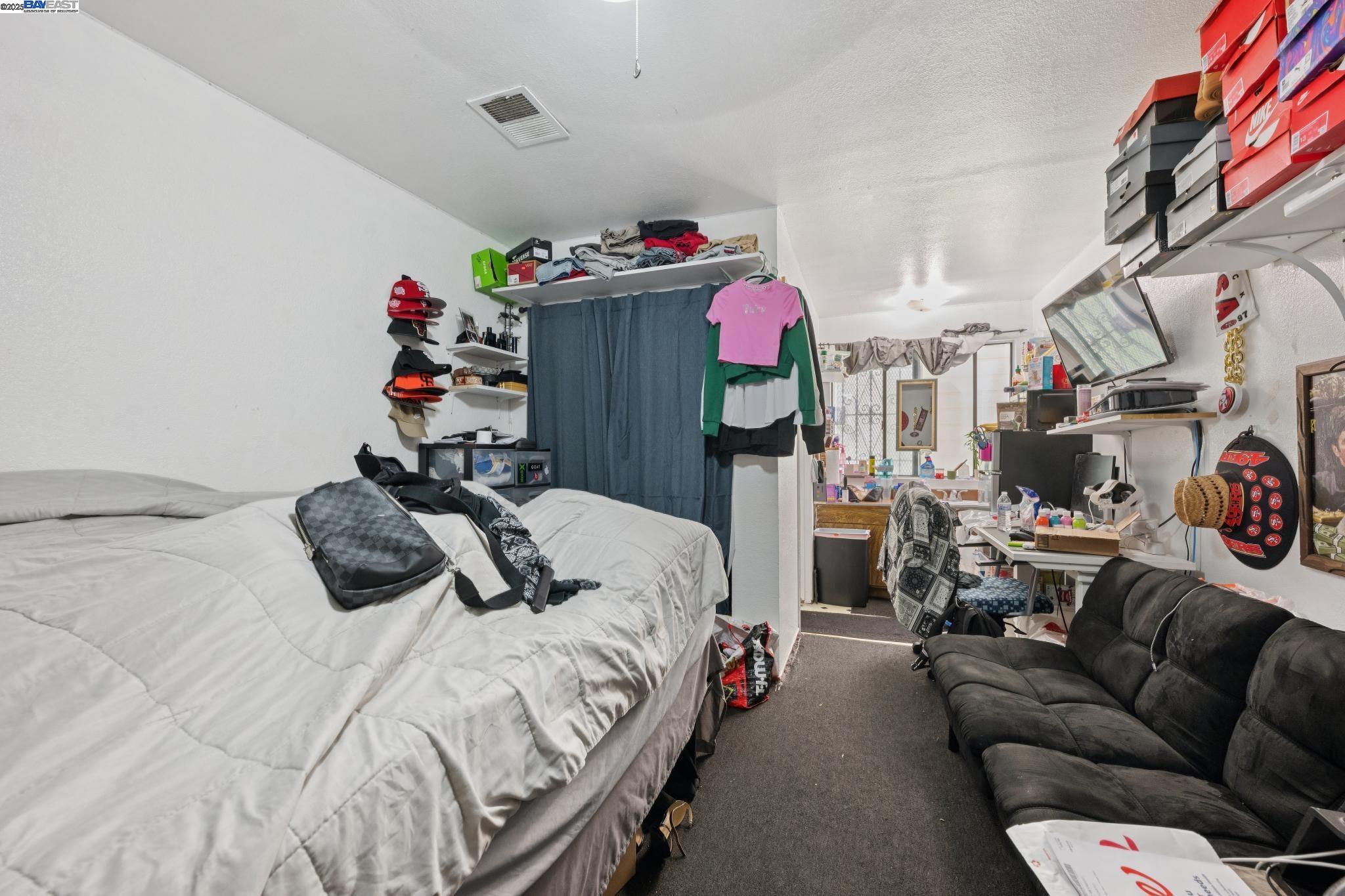 Detail Gallery Image 22 of 47 For 1018 Gilman Ave, San Francisco,  CA 94124 - 4 Beds | 3 Baths