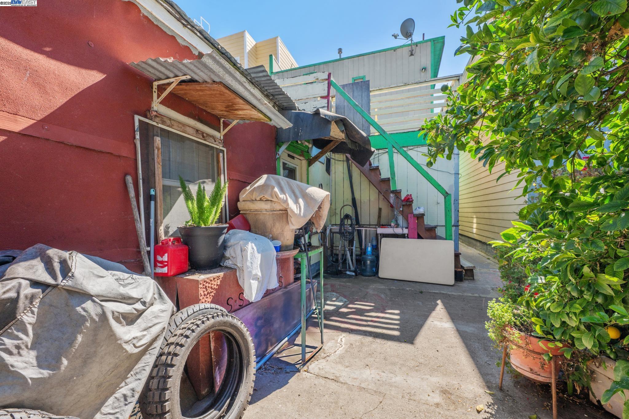 Detail Gallery Image 45 of 47 For 1018 Gilman Ave, San Francisco,  CA 94124 - 4 Beds | 3 Baths