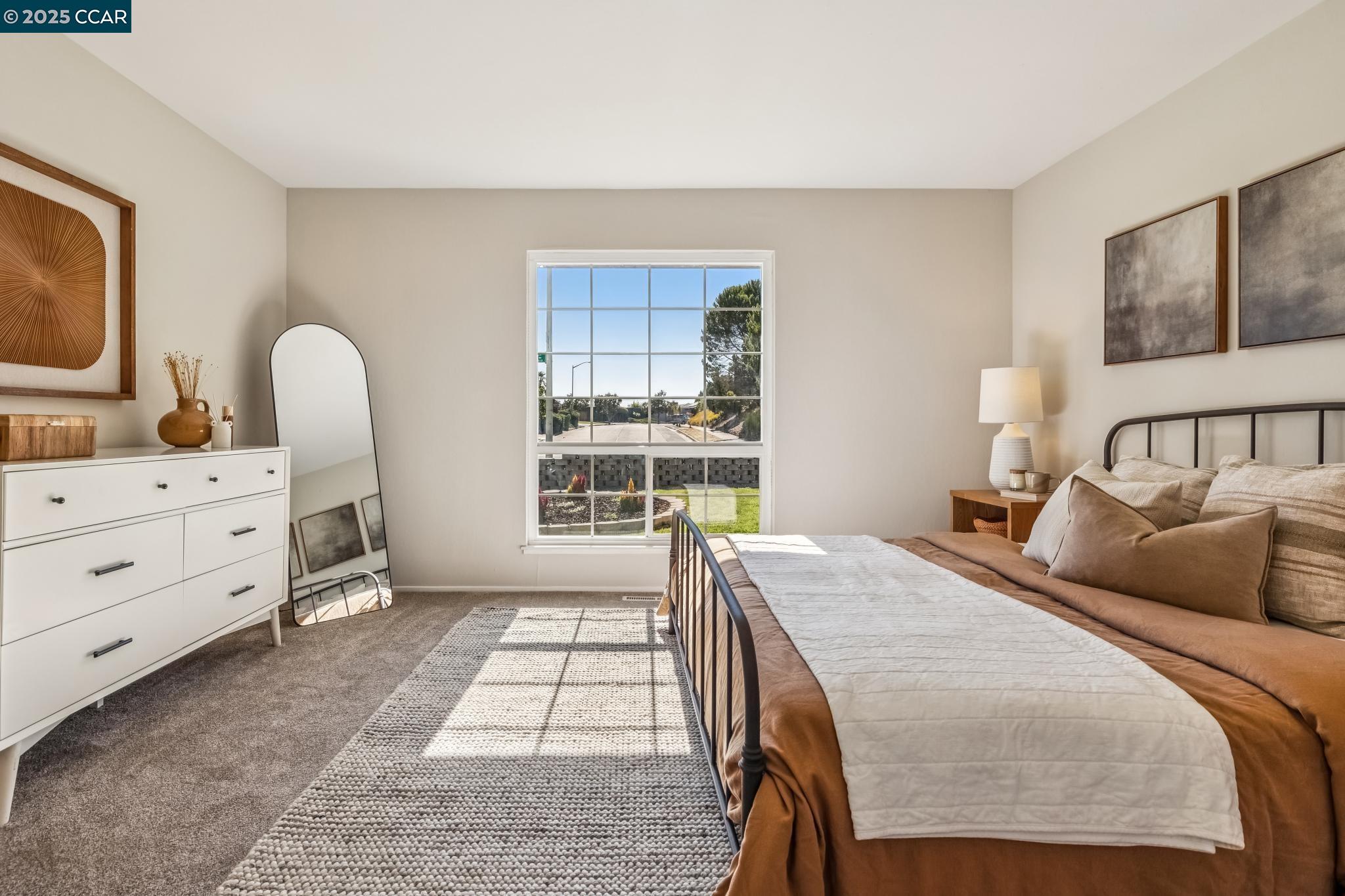Detail Gallery Image 25 of 56 For 8090 Hansom Dr, Oakland,  CA 94605 - 4 Beds | 2/1 Baths