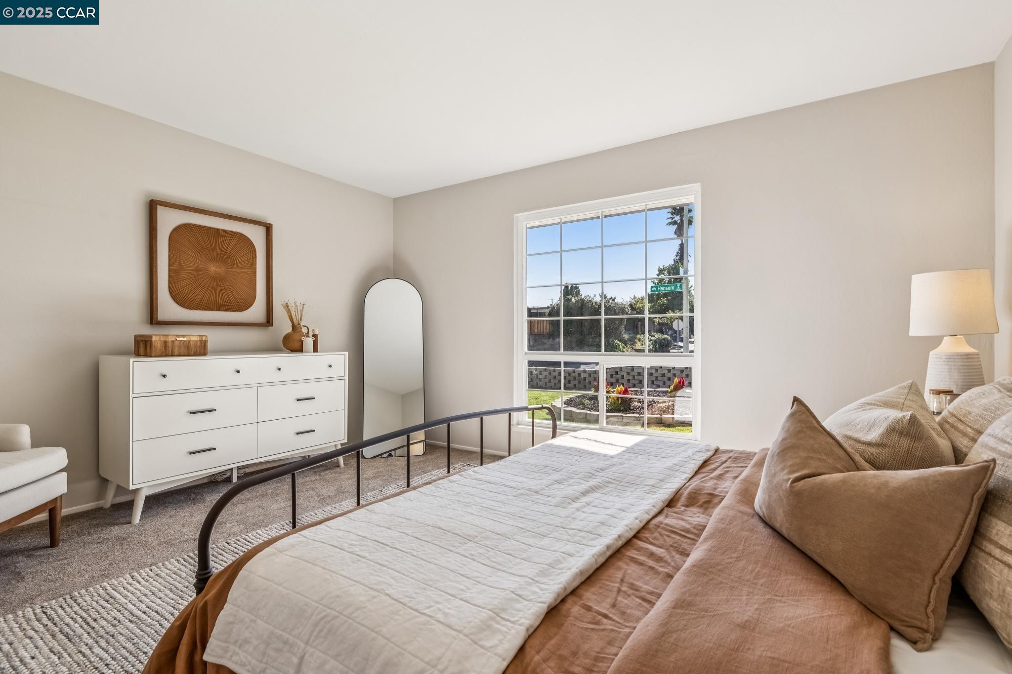 Detail Gallery Image 26 of 56 For 8090 Hansom Dr, Oakland,  CA 94605 - 4 Beds | 2/1 Baths