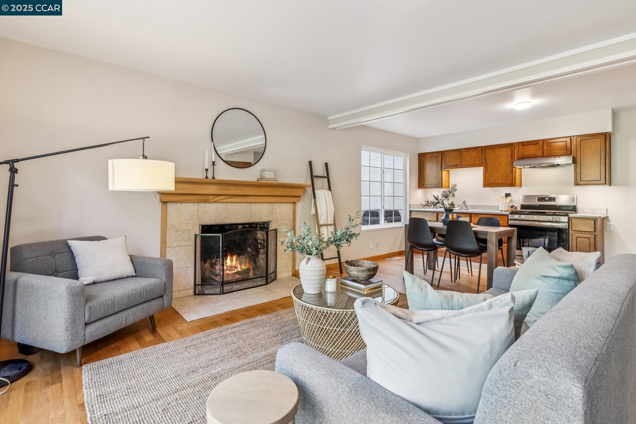 Detail Gallery Image 38 of 56 For 8090 Hansom Dr, Oakland,  CA 94605 - 4 Beds | 2/1 Baths