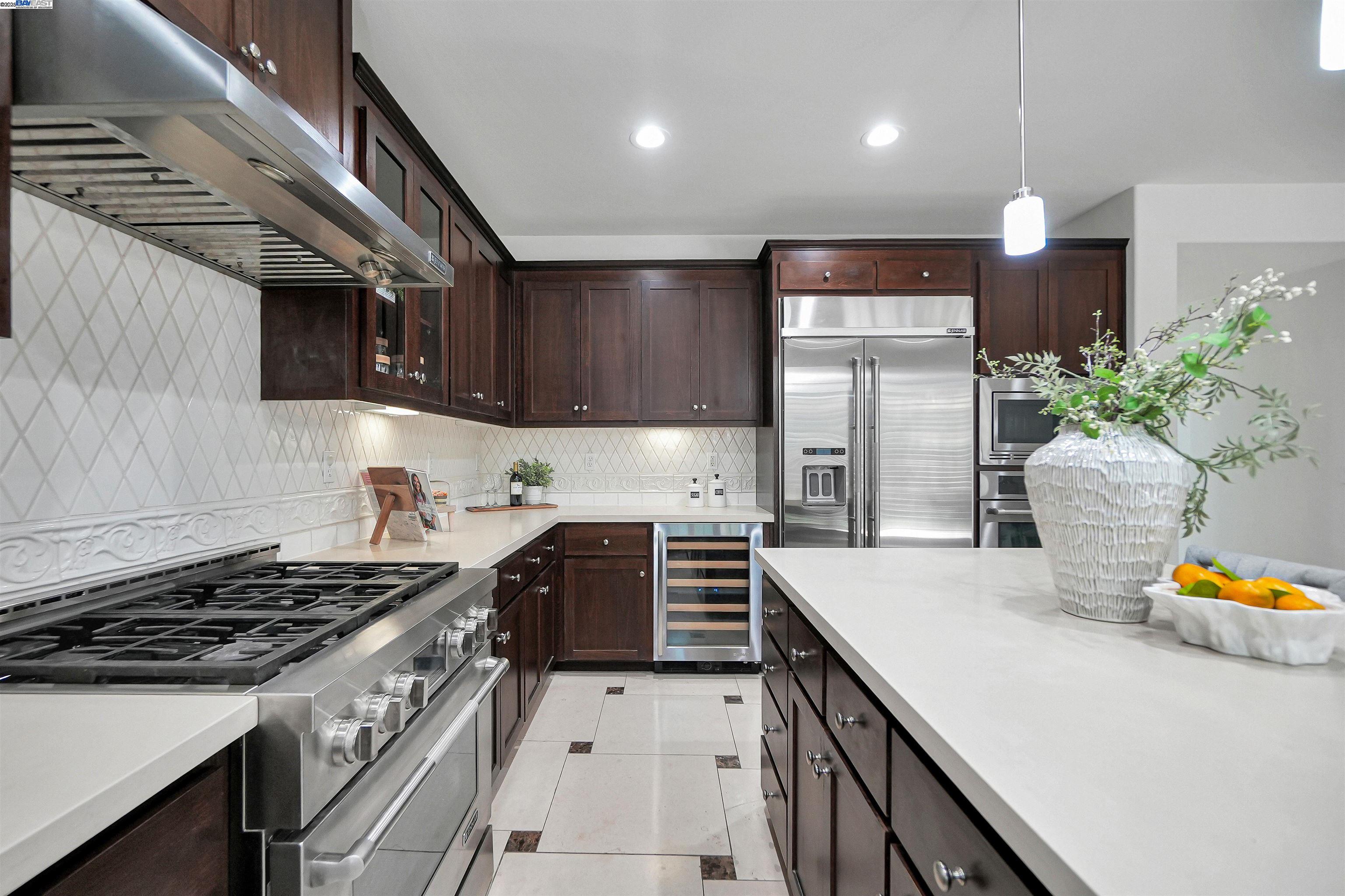 Detail Gallery Image 19 of 60 For 671 West Questa Trail, Mountain House,  CA 95391 - 4 Beds | 3/1 Baths