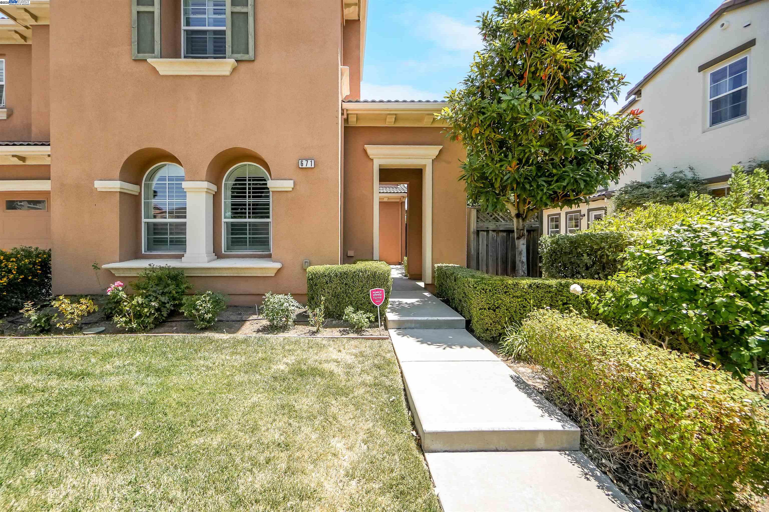 Detail Gallery Image 3 of 60 For 671 West Questa Trail, Mountain House,  CA 95391 - 4 Beds | 3/1 Baths