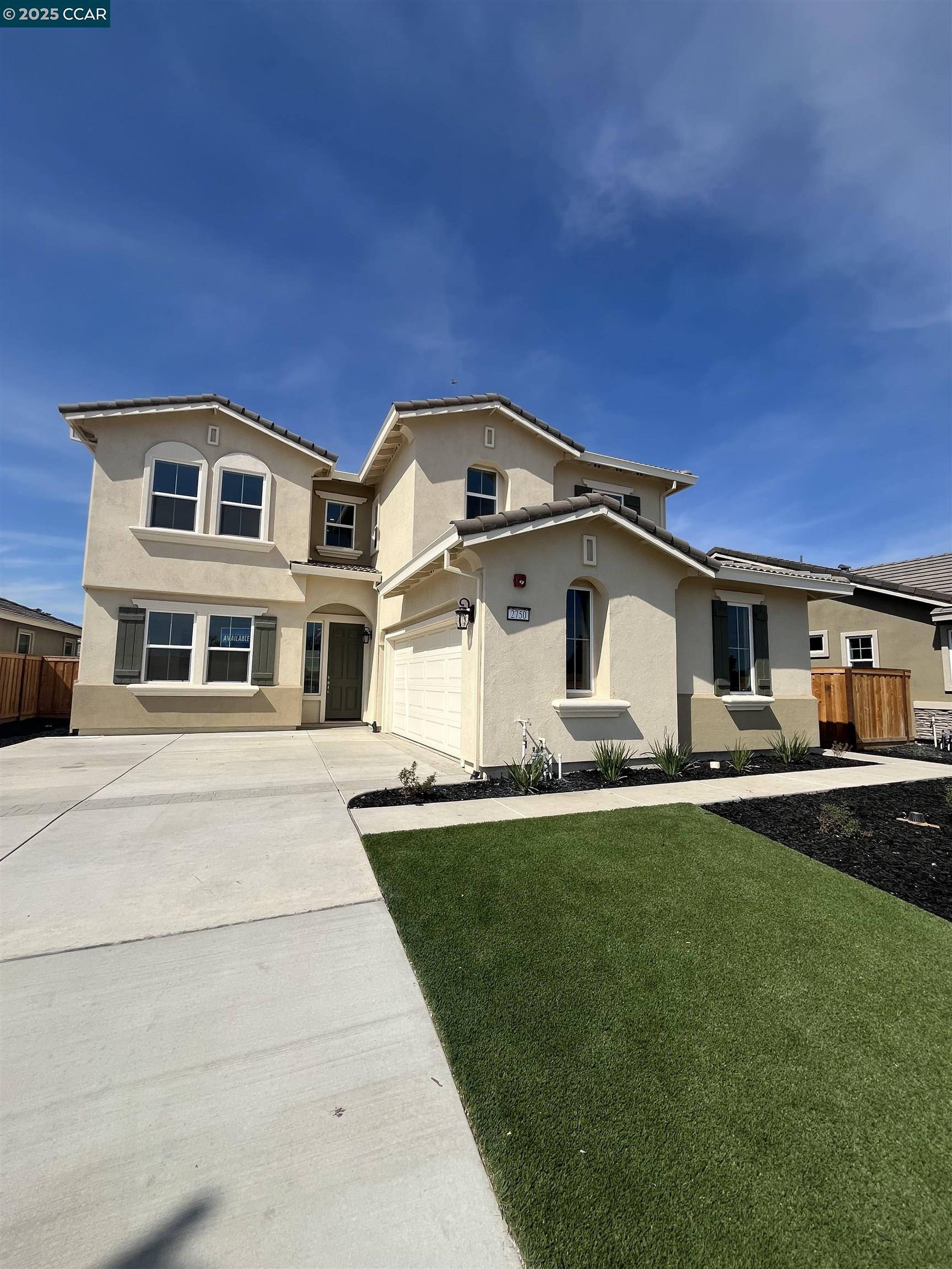 Detail Gallery Image 1 of 13 For 2750 Moonflower Street, West Sacramento,  CA 95691 - 4 Beds | 3/1 Baths