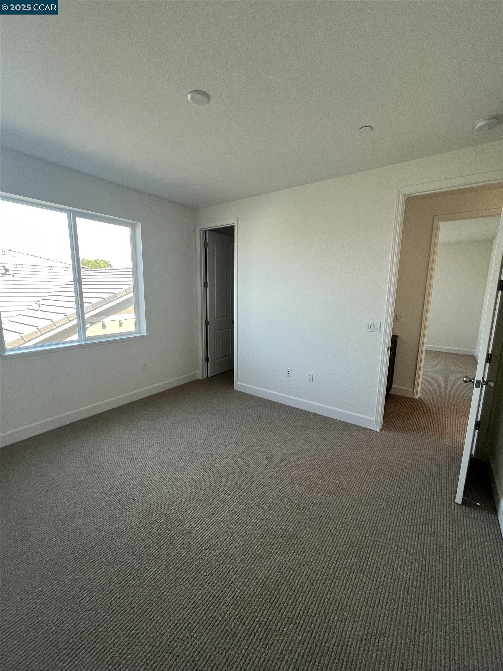 Detail Gallery Image 12 of 13 For 2750 Moonflower Street, West Sacramento,  CA 95691 - 4 Beds | 3/1 Baths