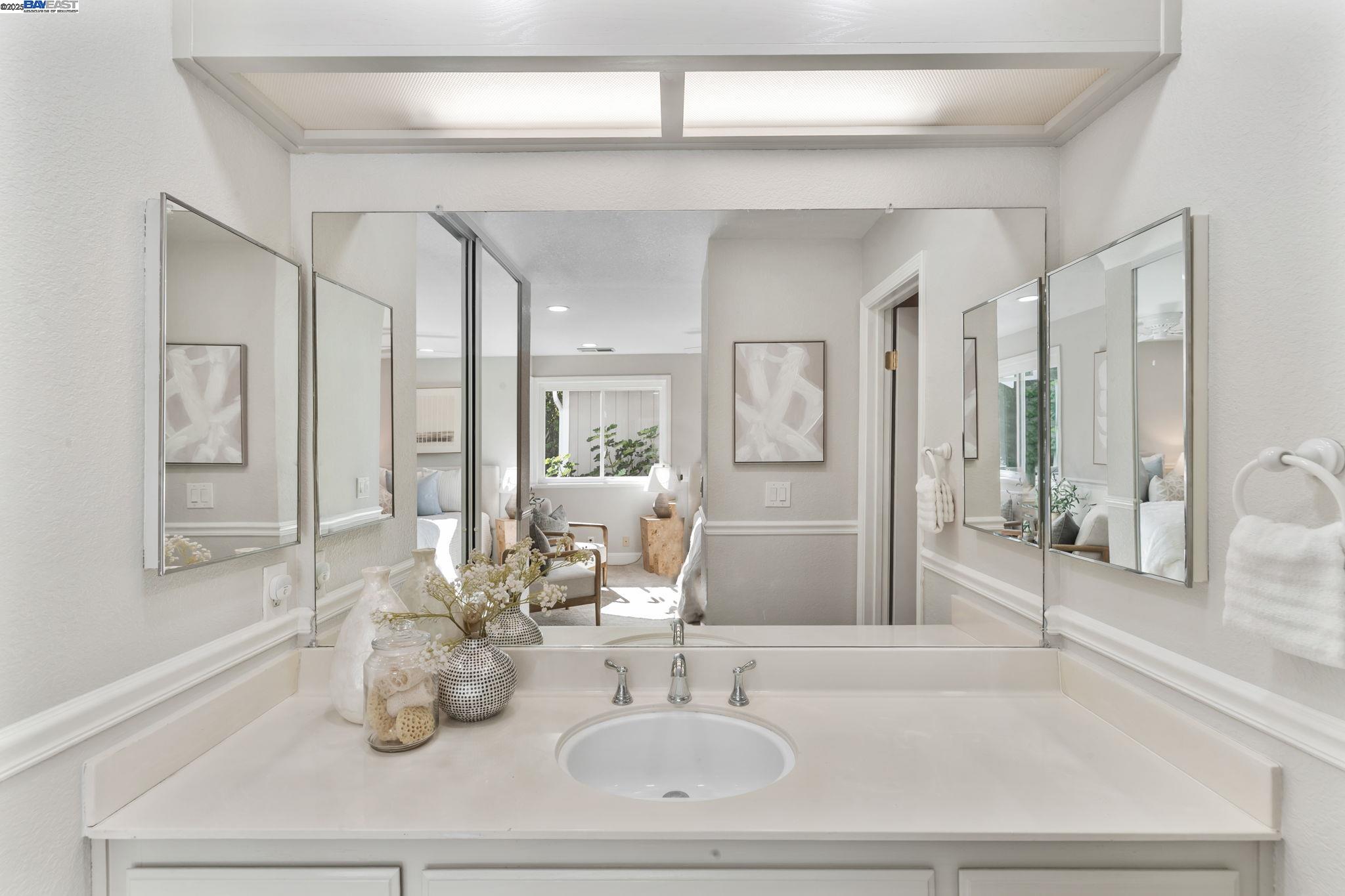 Detail Gallery Image 25 of 48 For 215 Mavis Dr, Pleasanton,  CA 94566 - 3 Beds | 2/1 Baths