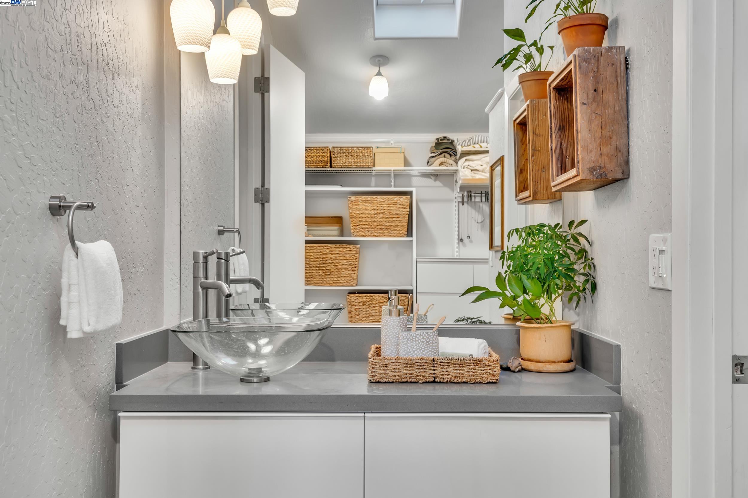 Detail Gallery Image 17 of 40 For 786 Bonita Ave, Pleasanton,  CA 94566 - 4 Beds | 2 Baths