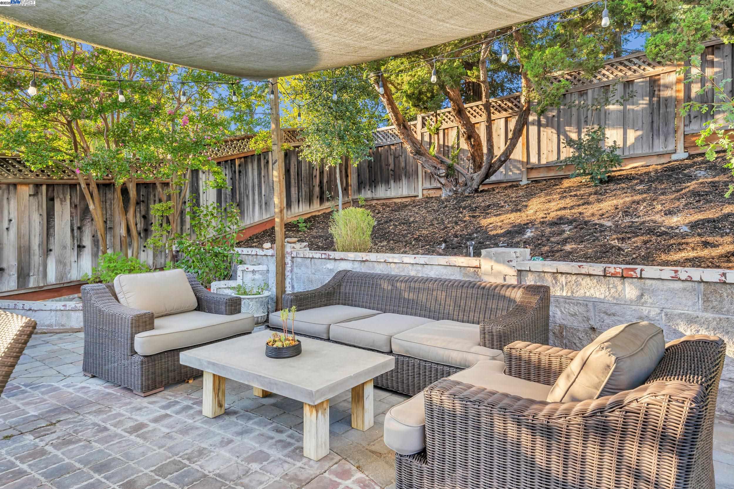 Detail Gallery Image 29 of 40 For 786 Bonita Ave, Pleasanton,  CA 94566 - 4 Beds | 2 Baths
