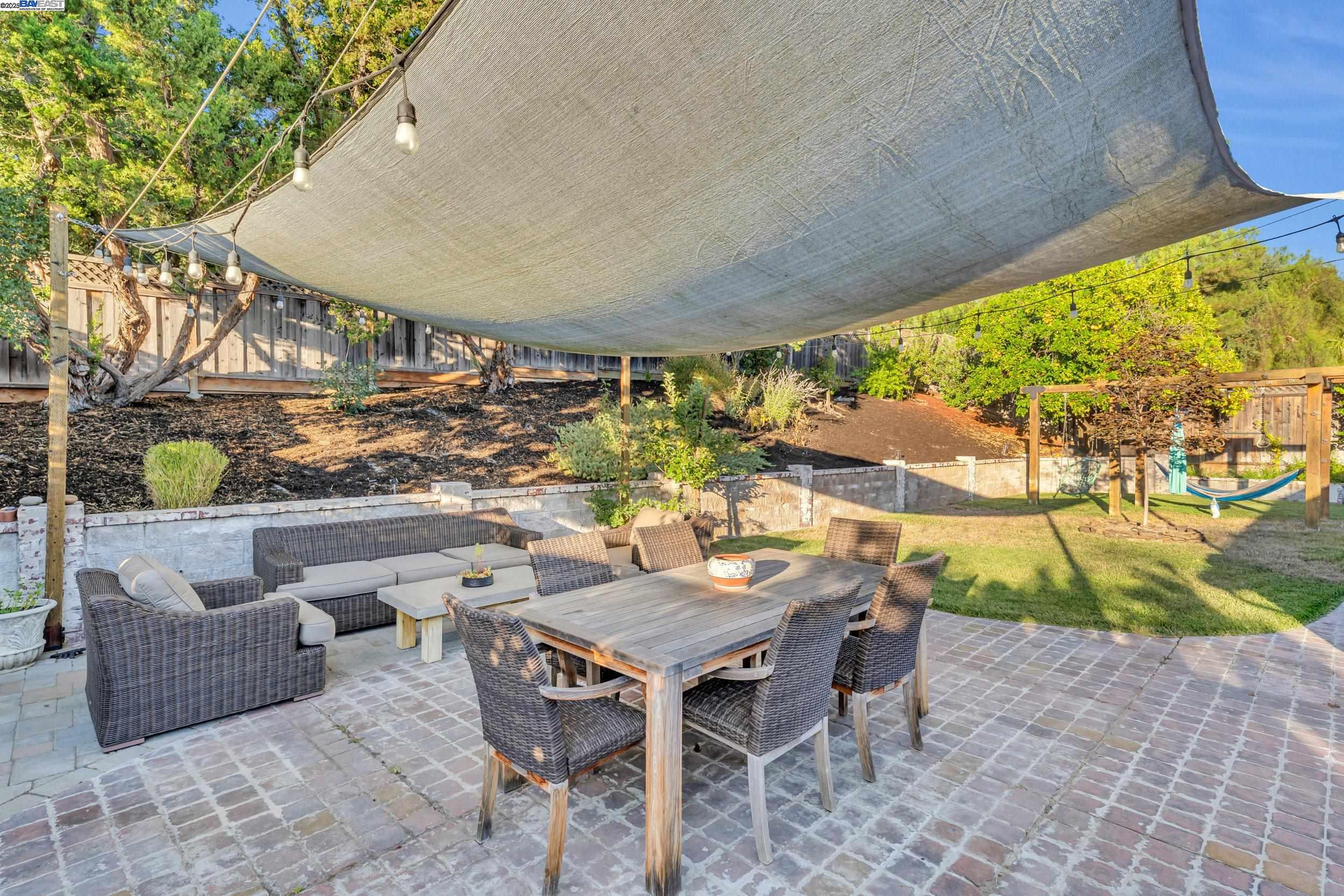 Detail Gallery Image 30 of 40 For 786 Bonita Ave, Pleasanton,  CA 94566 - 4 Beds | 2 Baths
