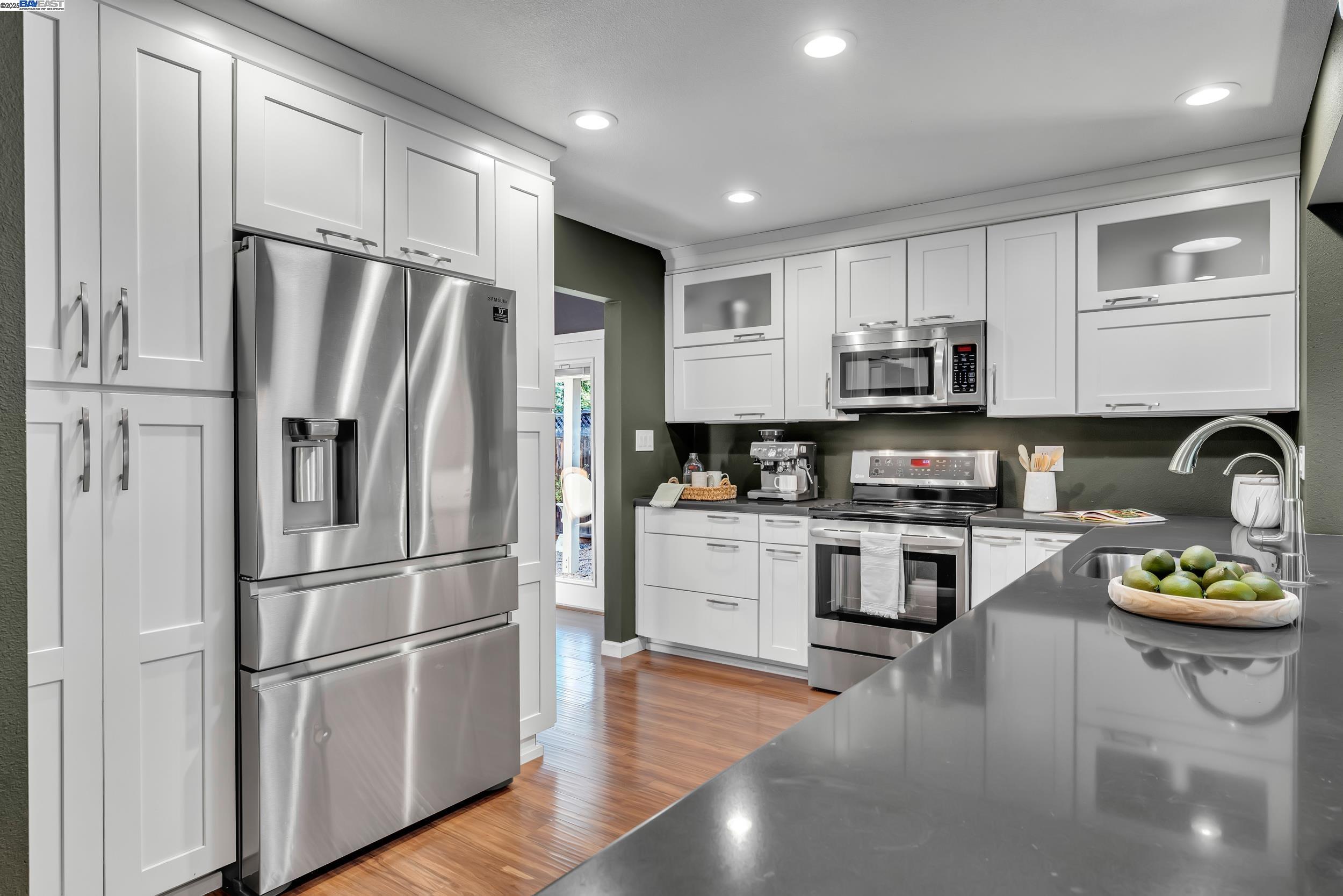 Detail Gallery Image 10 of 40 For 786 Bonita Ave, Pleasanton,  CA 94566 - 4 Beds | 2 Baths