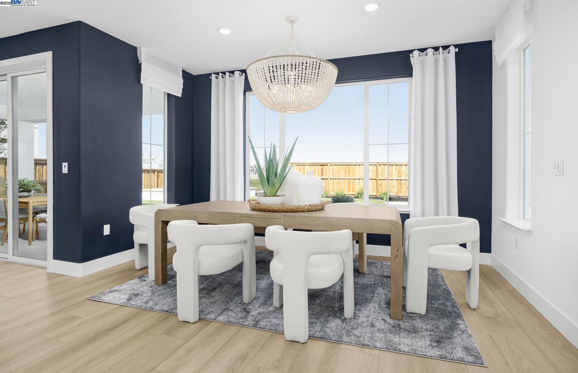 Detail Gallery Image 10 of 12 For 17184 Brightwood Avenue, Lathrop,  CA 95330 - 6 Beds | 4/1 Baths