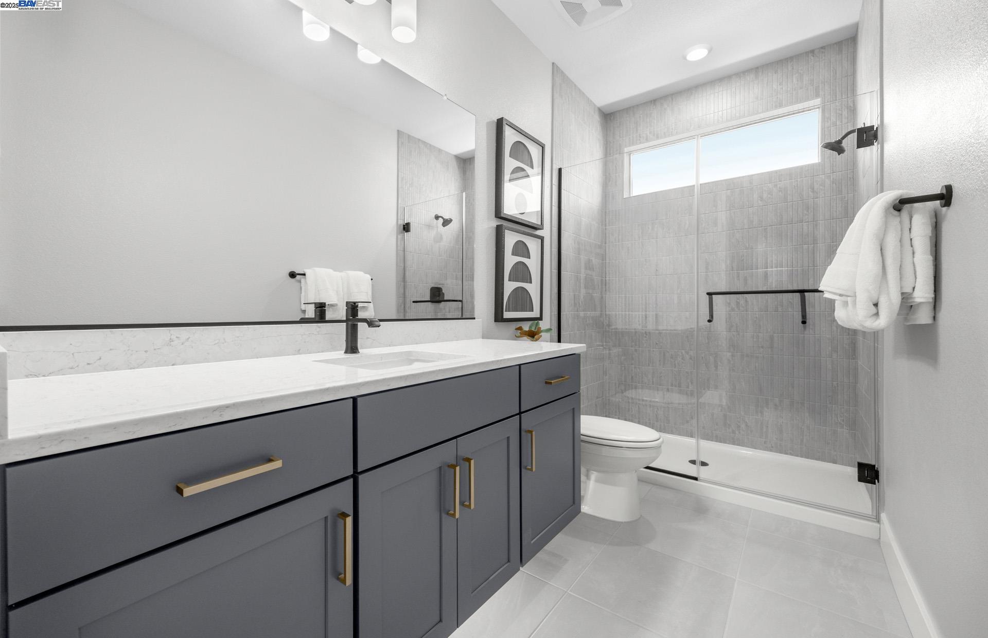 Detail Gallery Image 4 of 22 For 17196 Brightwood Avenue, Lathrop,  CA 95330 - 6 Beds | 4 Baths