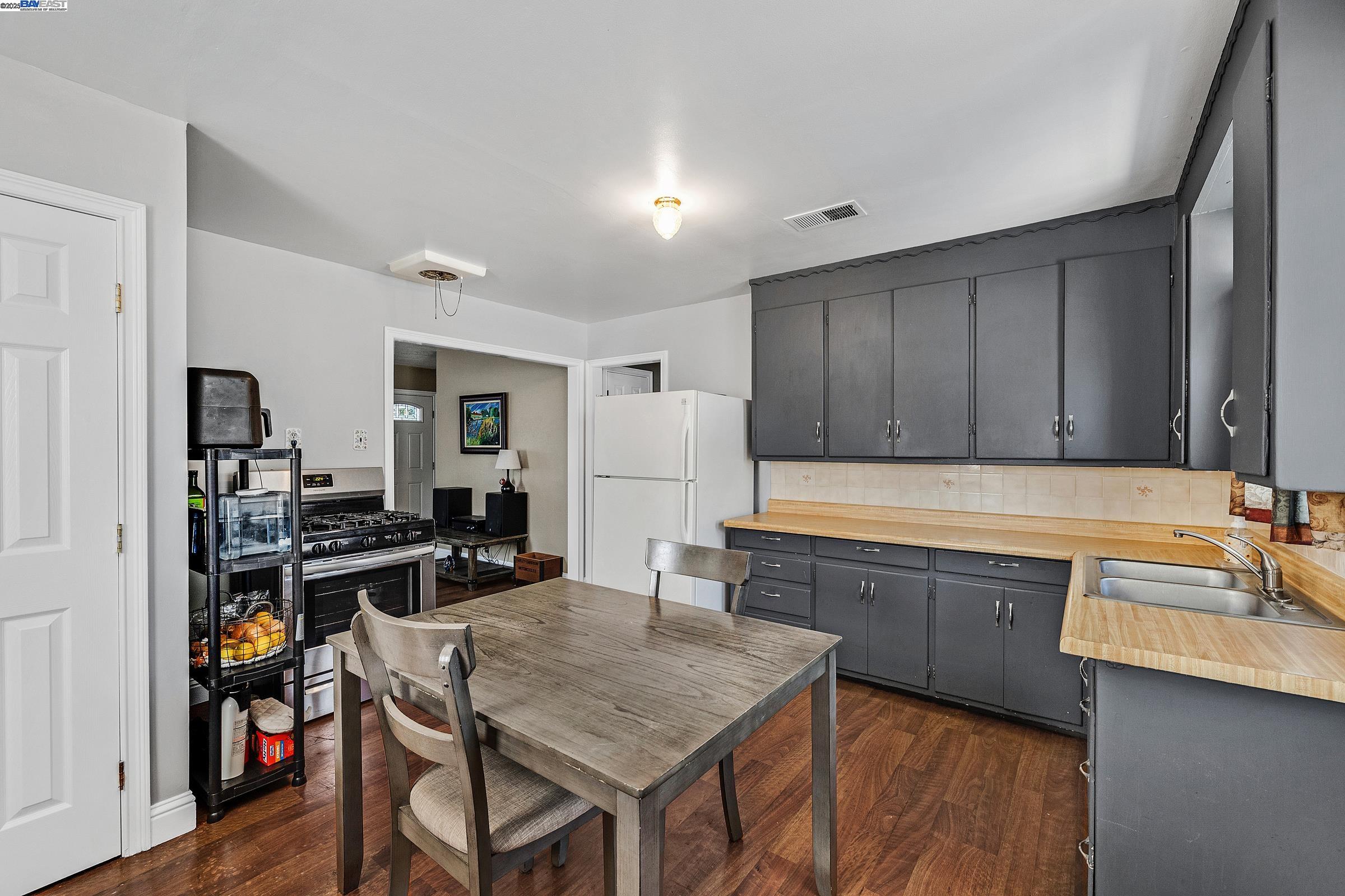 Detail Gallery Image 11 of 31 For 6278 Dairy Ave, Newark,  CA 94560 - 2 Beds | 1 Baths
