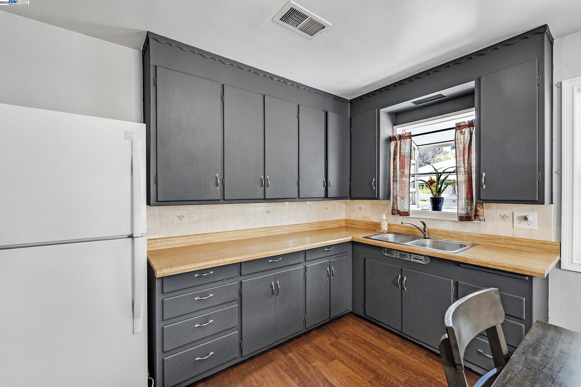 Detail Gallery Image 13 of 31 For 6278 Dairy Ave, Newark,  CA 94560 - 2 Beds | 1 Baths