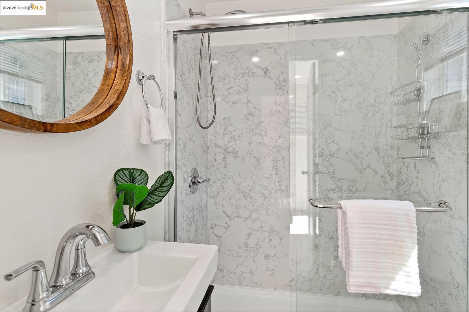 Detail Gallery Image 21 of 42 For 3622 Emerson St, Oakland,  CA 94610 - – Beds | – Baths