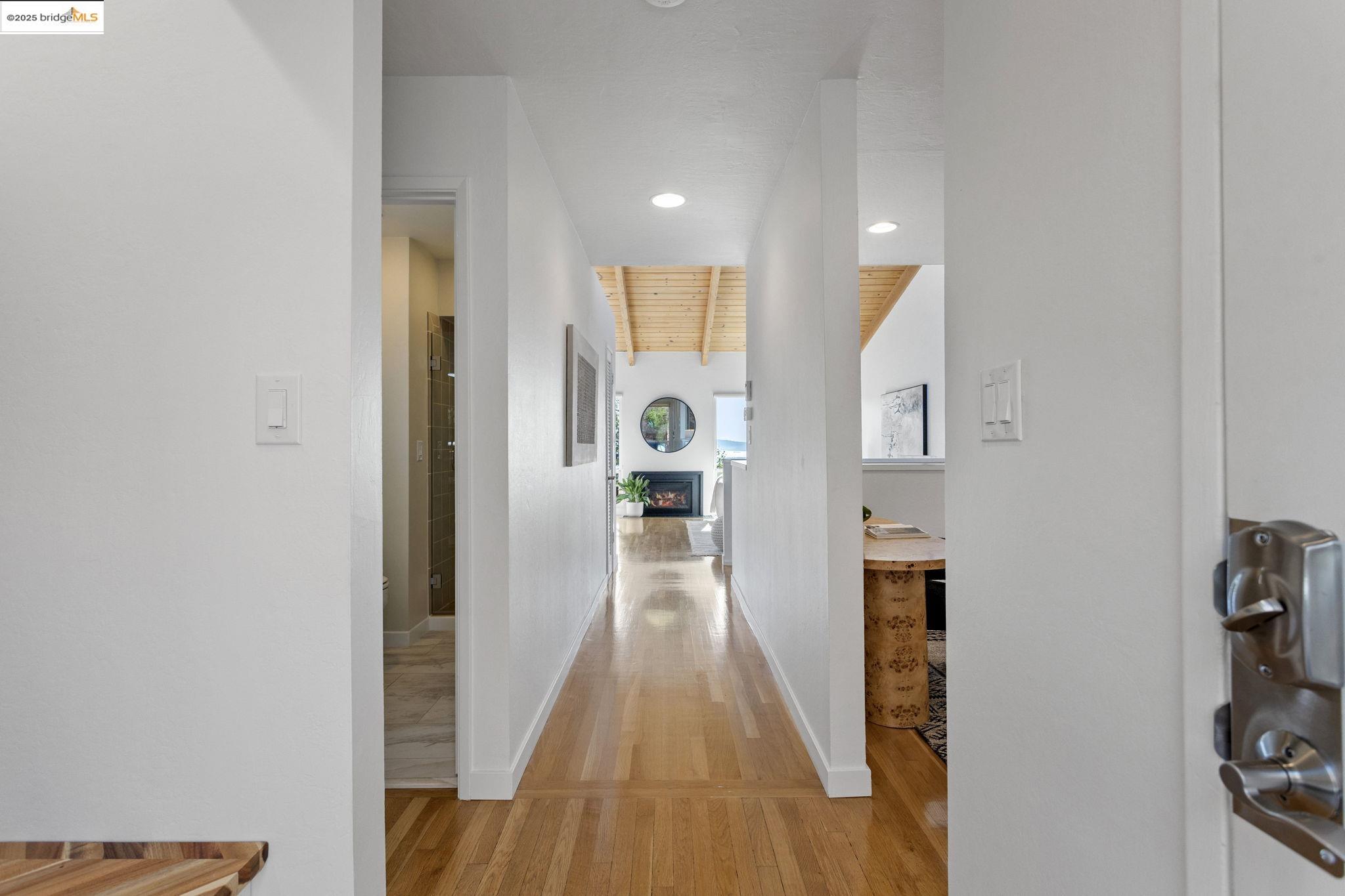 Photo #7: 41110401 Listing: Photo #7