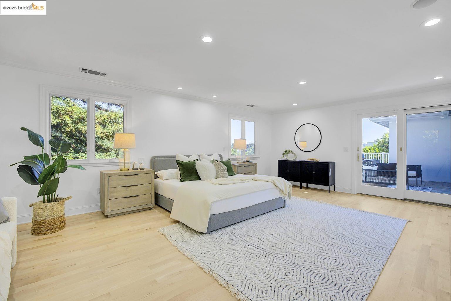 Detail Gallery Image 21 of 51 For 15 Los Dedos Road, Orinda,  CA 94563 - 4 Beds | 3/1 Baths