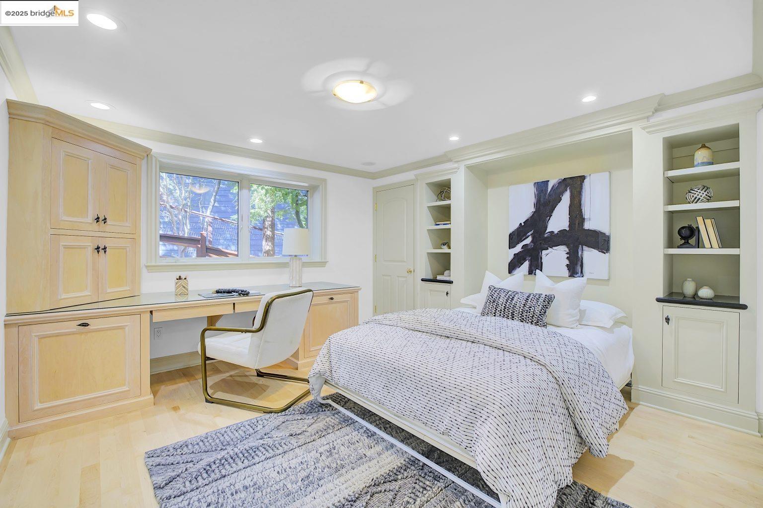 Detail Gallery Image 29 of 51 For 15 Los Dedos Road, Orinda,  CA 94563 - 4 Beds | 3/1 Baths