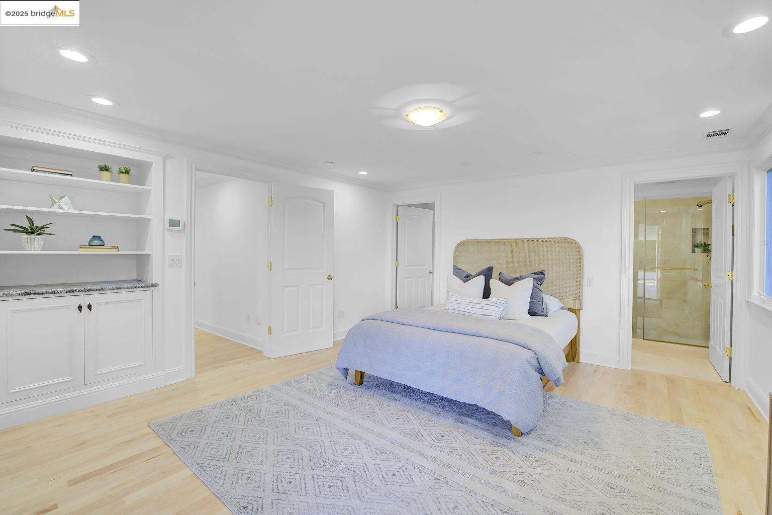 Detail Gallery Image 34 of 51 For 15 Los Dedos Road, Orinda,  CA 94563 - 4 Beds | 3/1 Baths