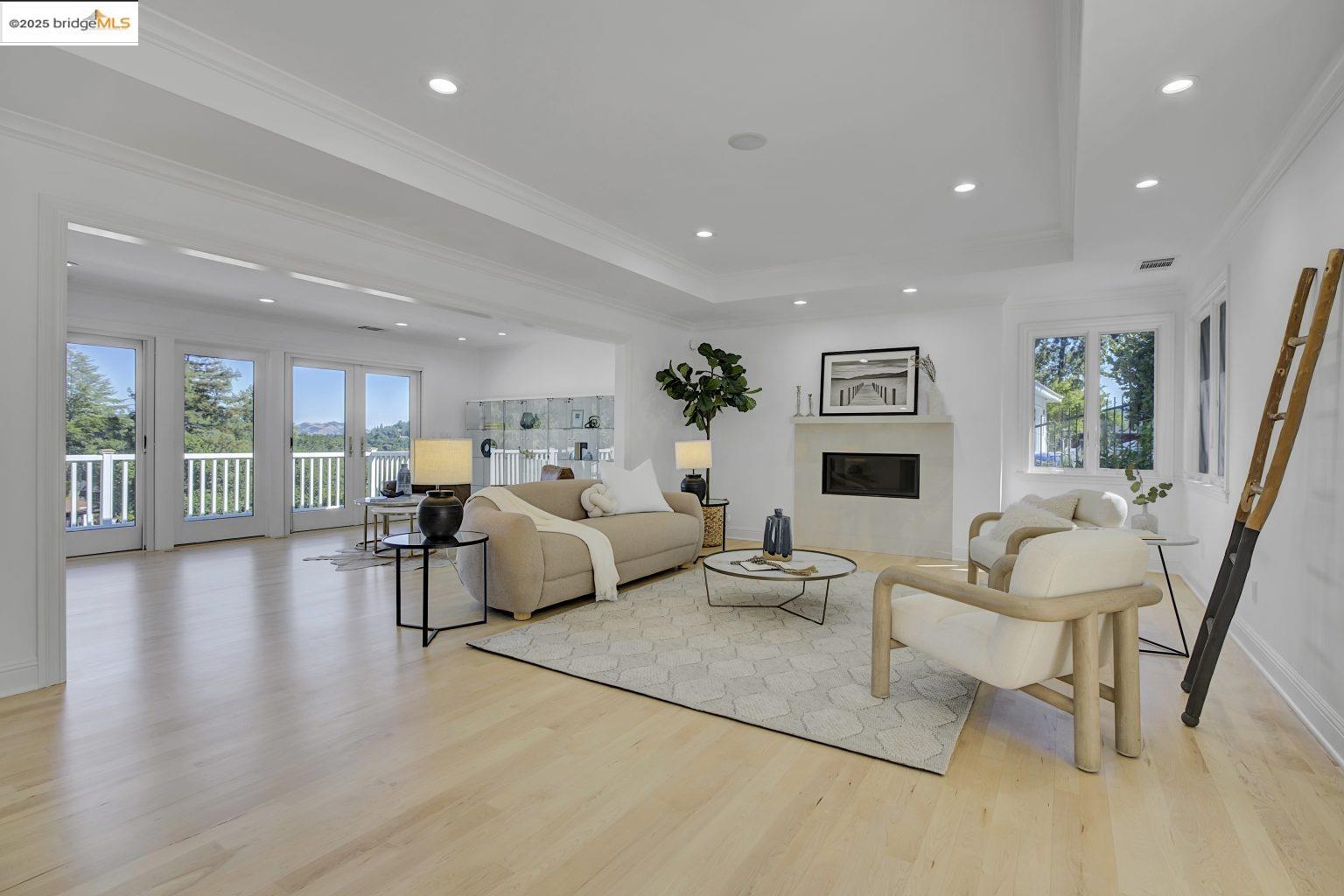 Detail Gallery Image 6 of 51 For 15 Los Dedos Road, Orinda,  CA 94563 - 4 Beds | 3/1 Baths