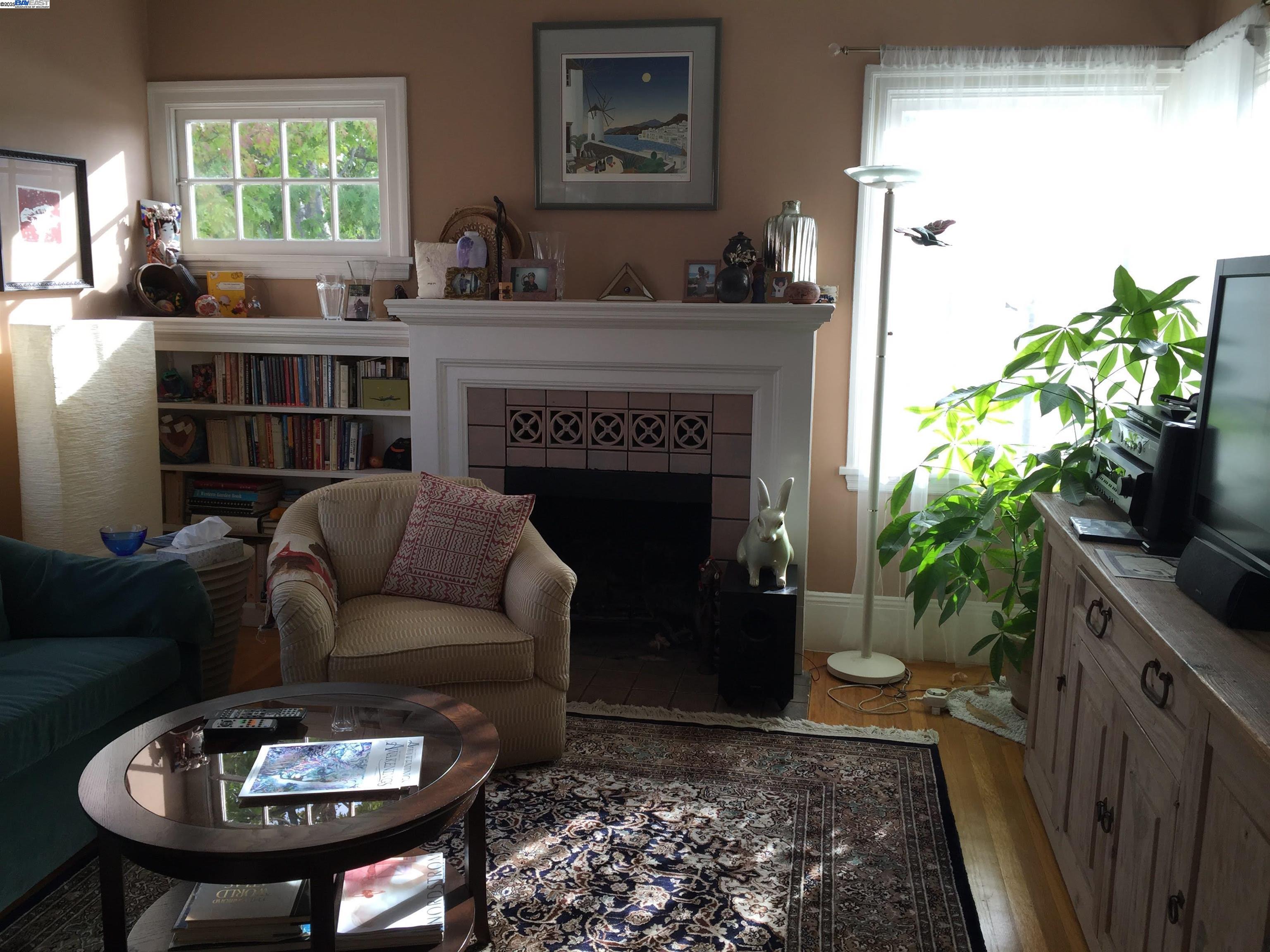 Detail Gallery Image 3 of 43 For 1621 E 38th St, Oakland,  CA 94602 - – Beds | – Baths