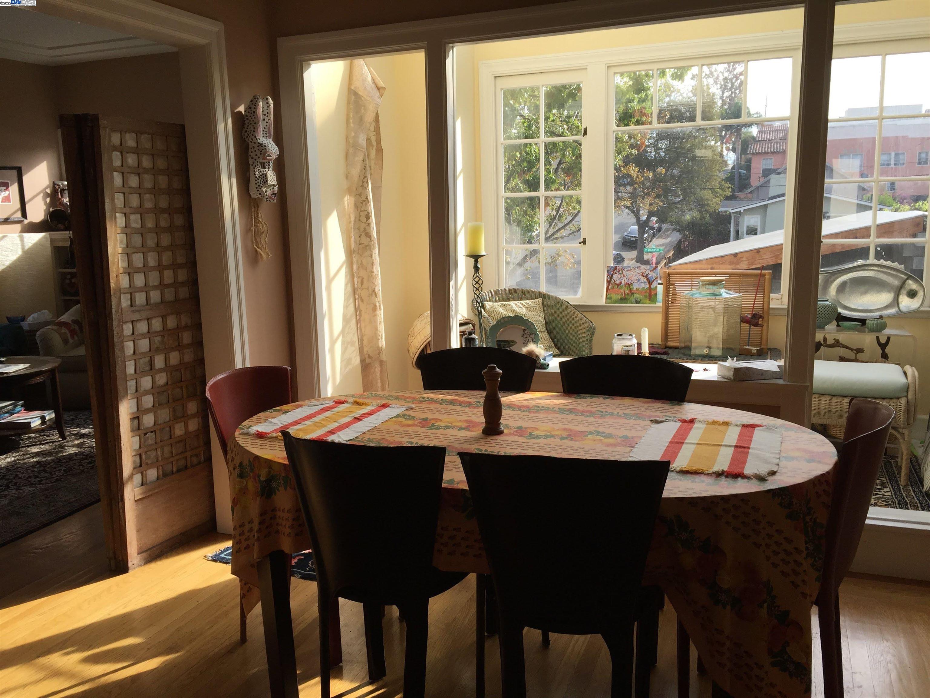 Detail Gallery Image 6 of 43 For 1621 E 38th St, Oakland,  CA 94602 - – Beds | – Baths